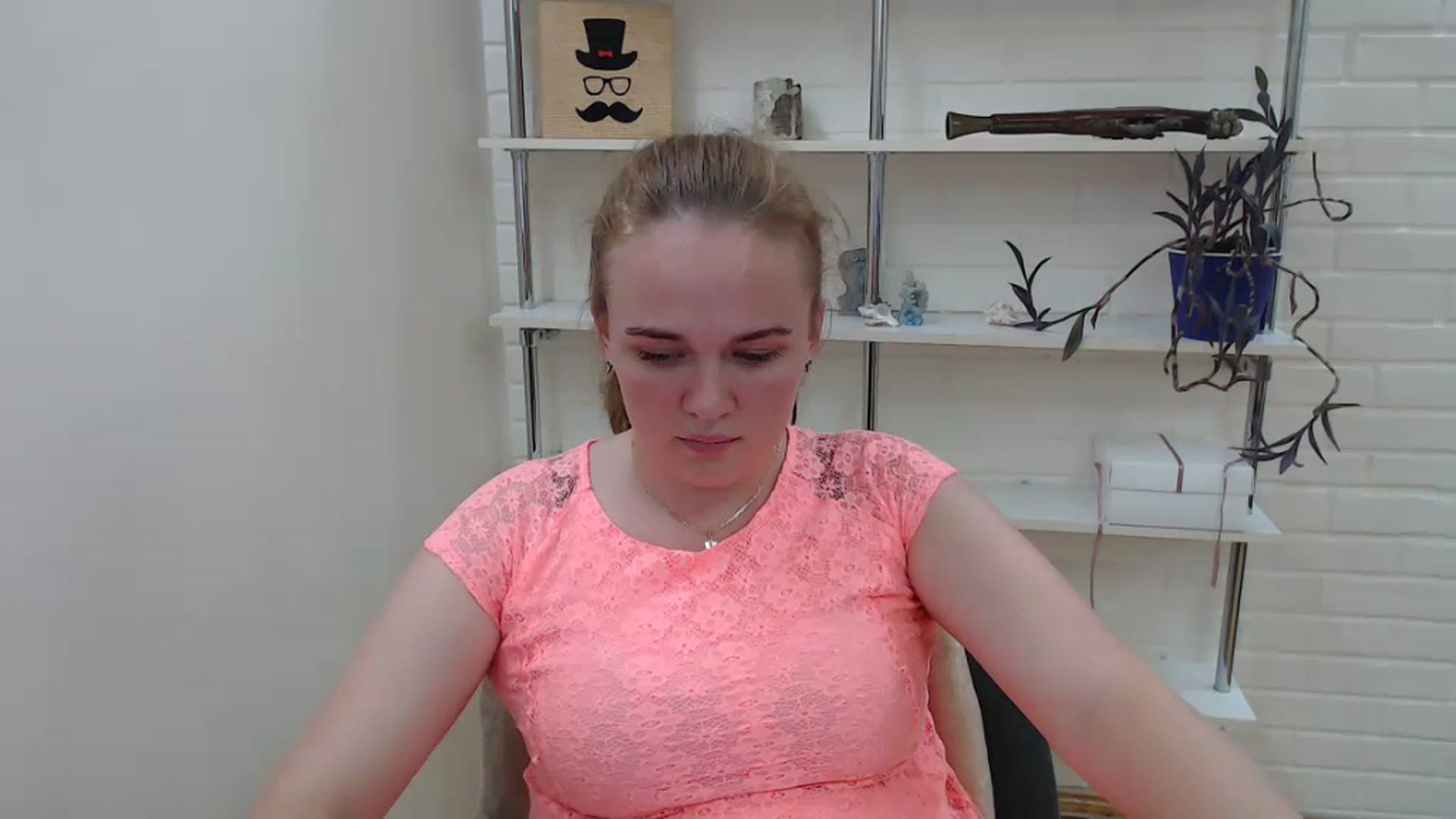 Gallery image thumbnail from Lilit_mod's myfreecams stream on, 07/13/2023, 16:22 image 17 of 20