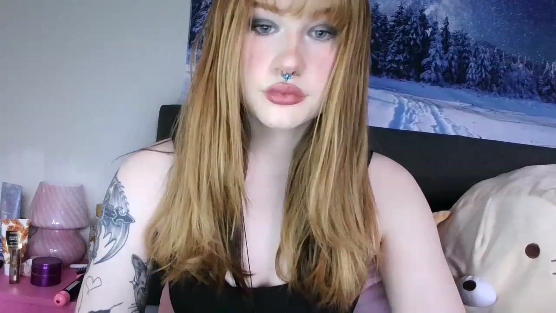 Gallery image thumbnail from LilithCeleste's myfreecams stream on, 12/04/2022, 21:44 image 2 of 20