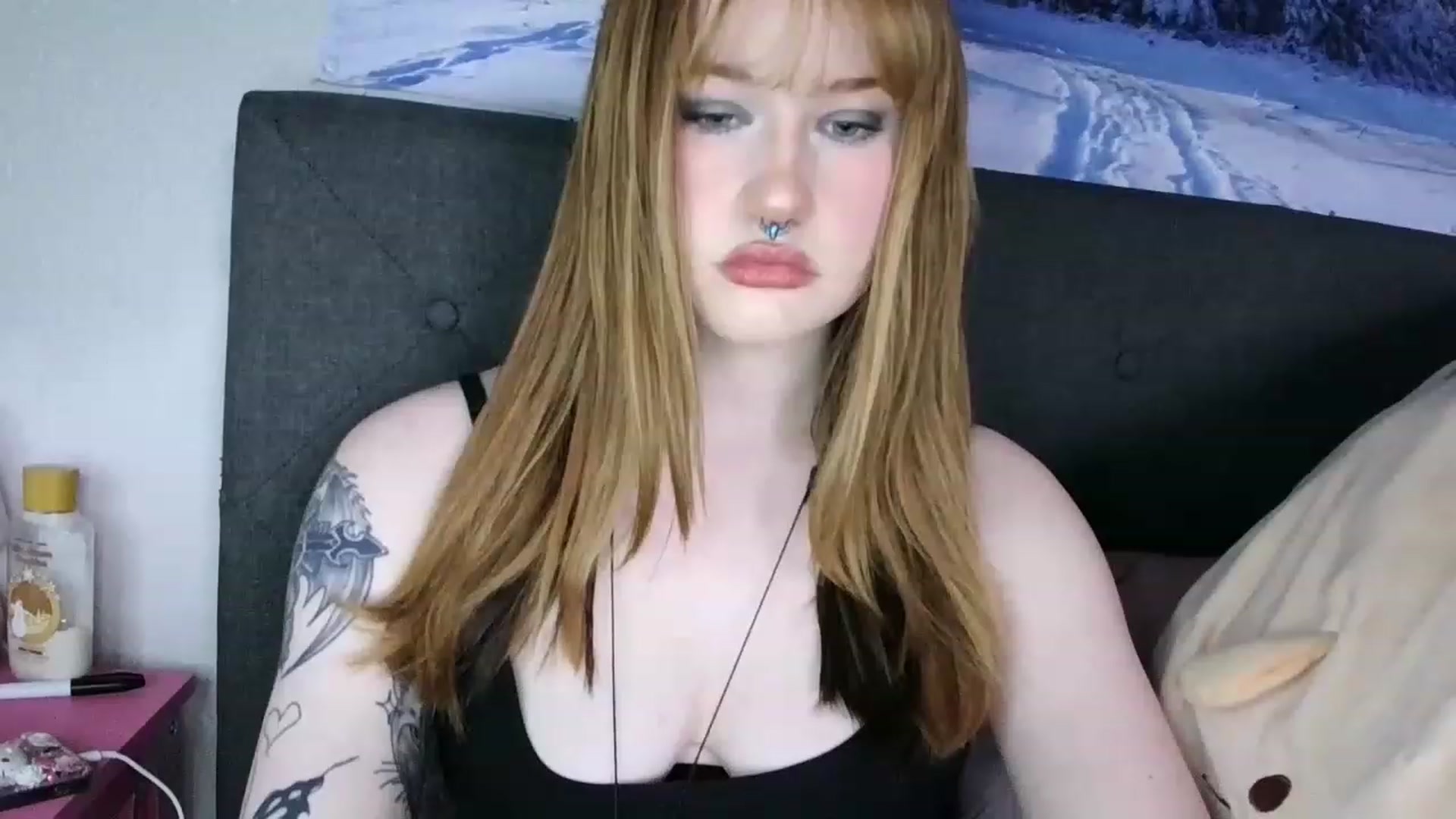 Gallery image thumbnail from LilithCeleste's myfreecams stream on, 12/04/2022, 22:20 image 16 of 20