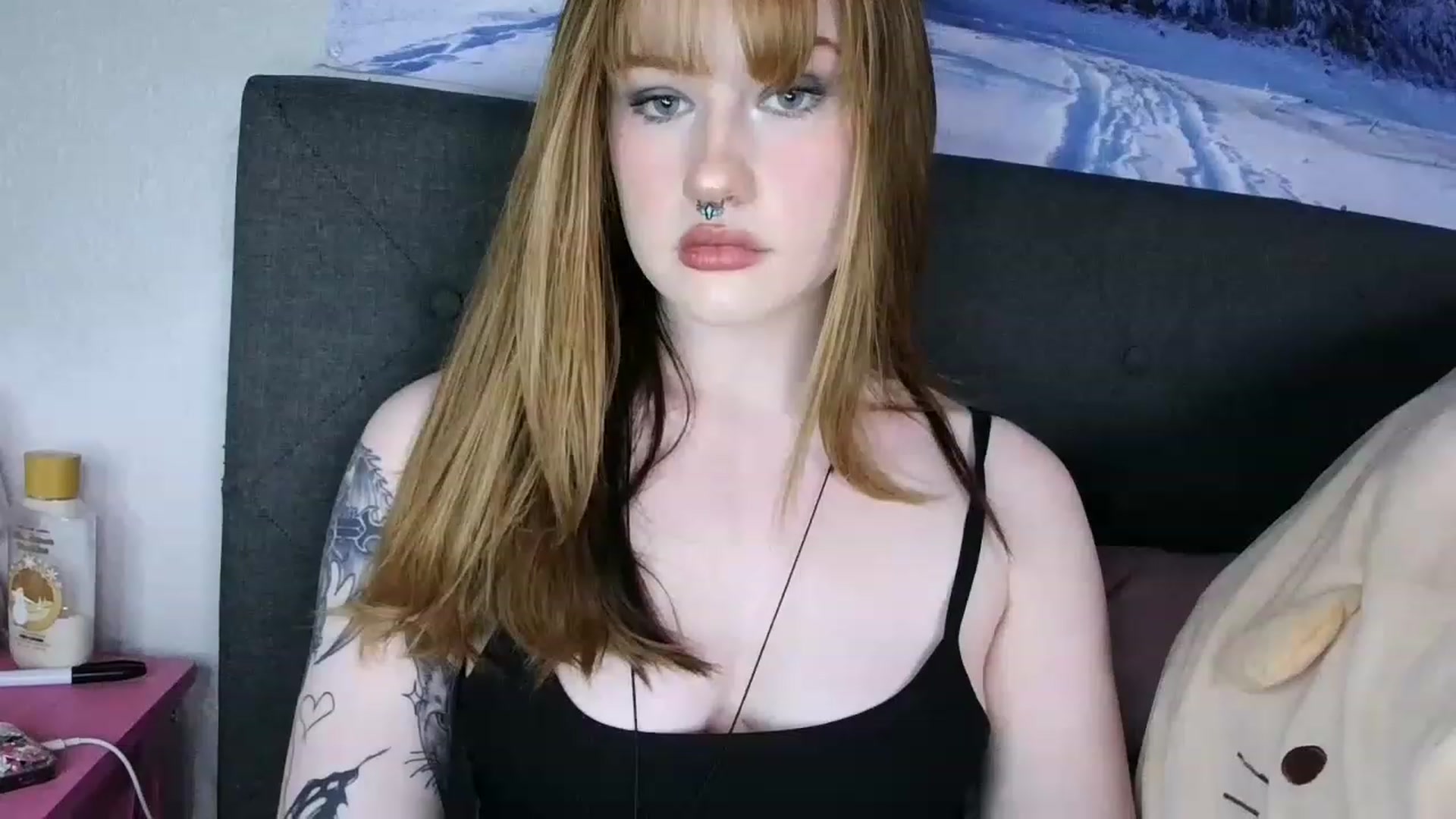 Gallery image thumbnail from LilithCeleste's myfreecams stream on, 12/04/2022, 22:20 image 14 of 20