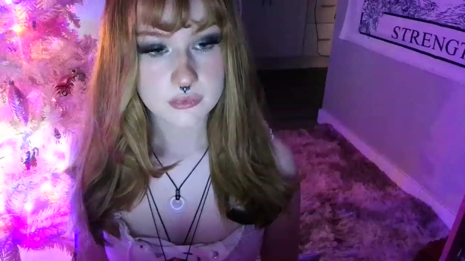 Gallery image thumbnail from LilithCeleste's myfreecams stream on, 12/13/2022, 03:24 image 5 of 20