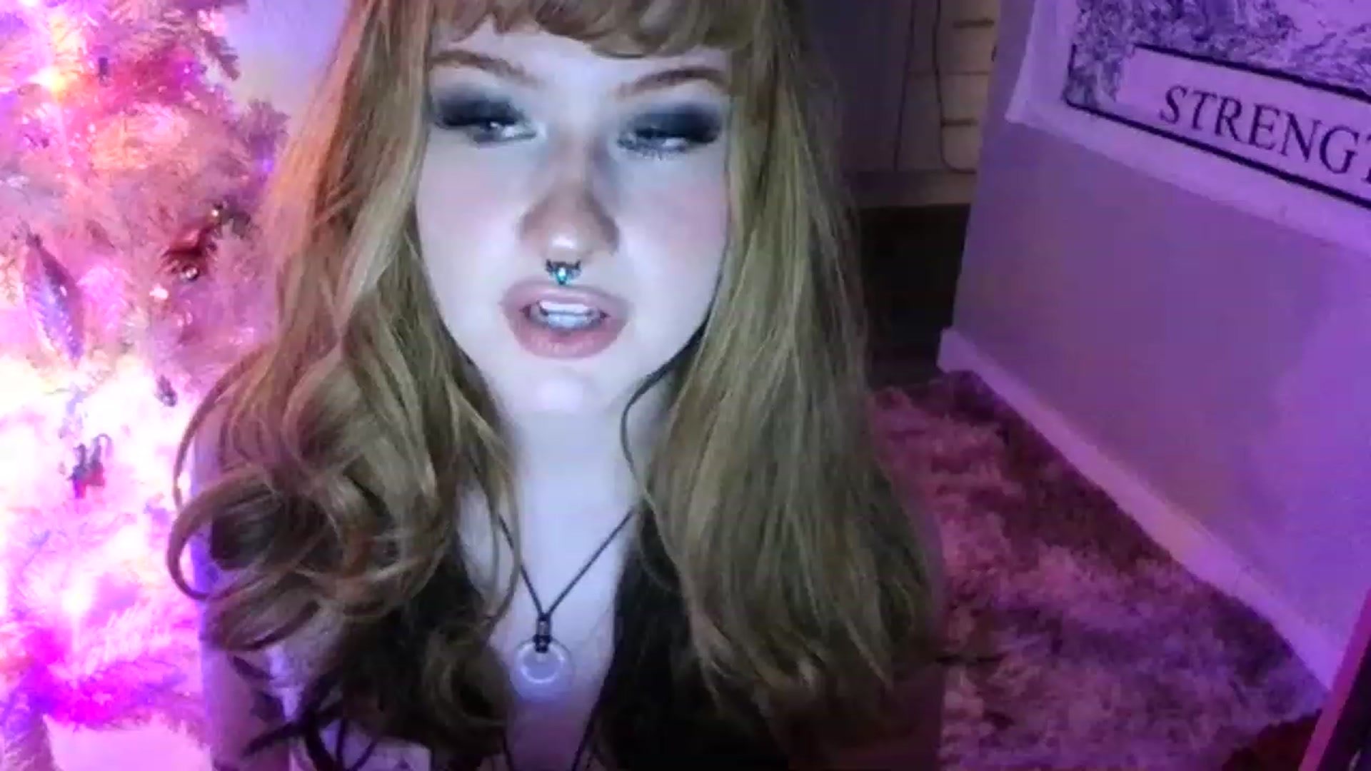 Gallery image thumbnail from LilithCeleste's myfreecams stream on, 12/13/2022, 03:24 image 4 of 20