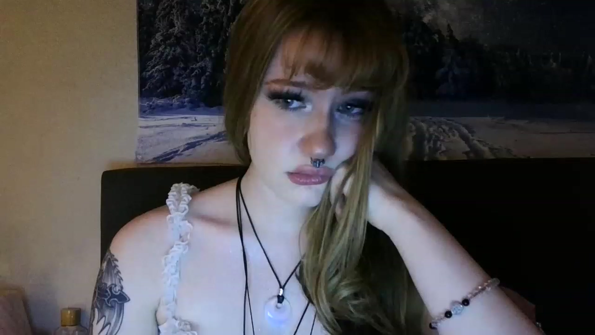 Gallery image thumbnail from LilithCeleste's myfreecams stream on, 12/13/2022, 03:24 image 7 of 20