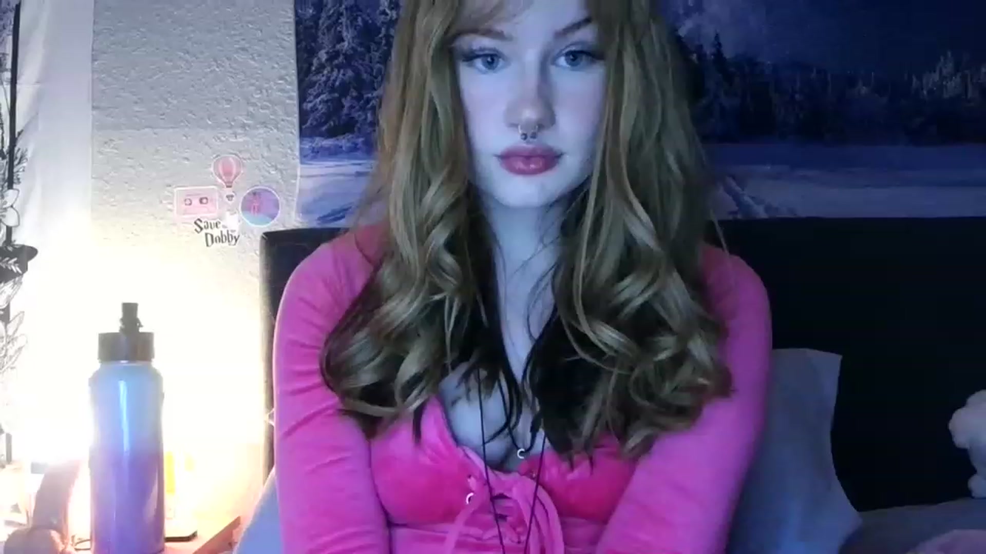 Gallery image thumbnail from LilithCeleste's myfreecams stream on, 12/23/2022, 03:09 image 1 of 20