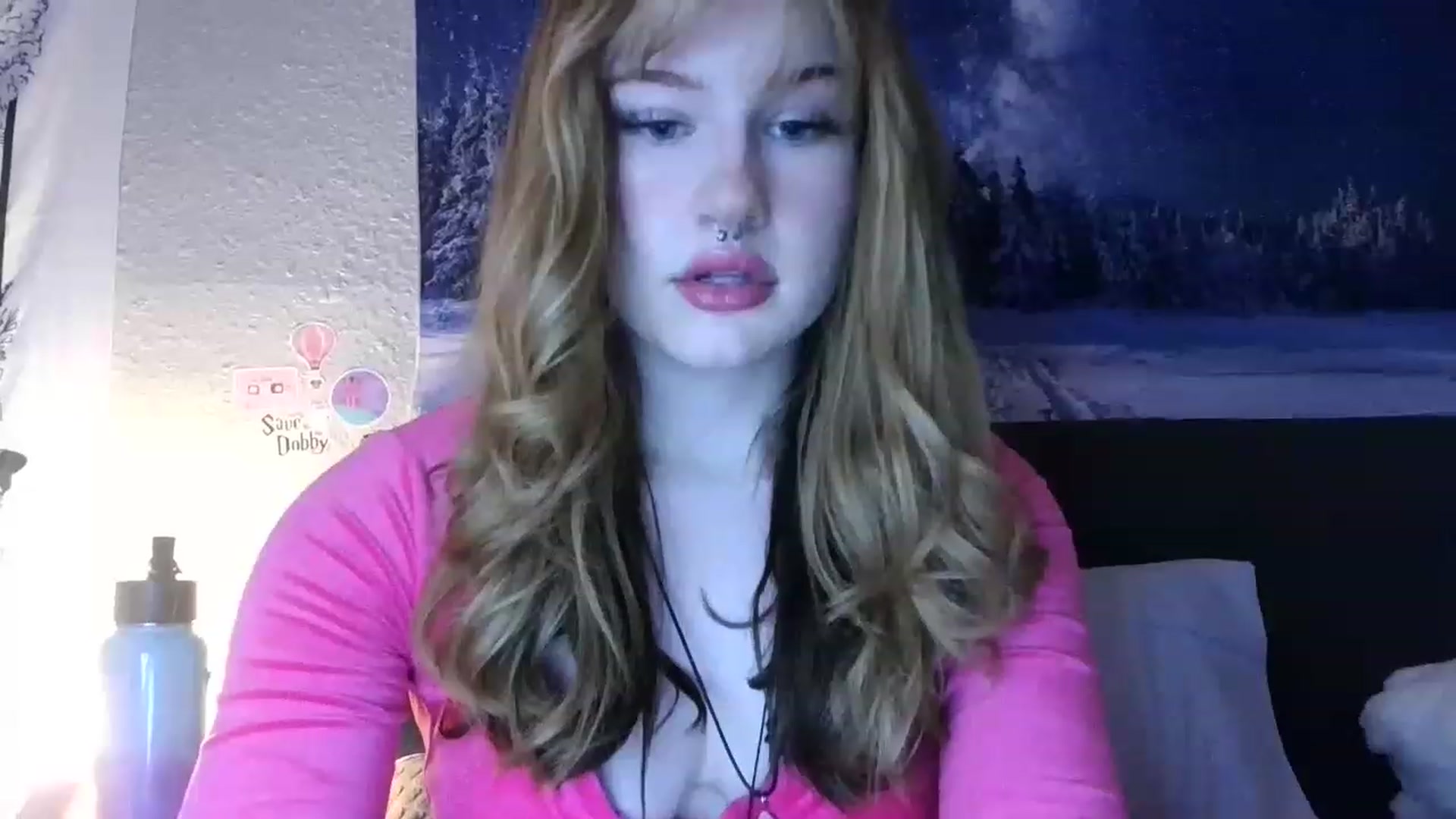 Gallery image thumbnail from LilithCeleste's myfreecams stream on, 12/23/2022, 03:09 image 10 of 20