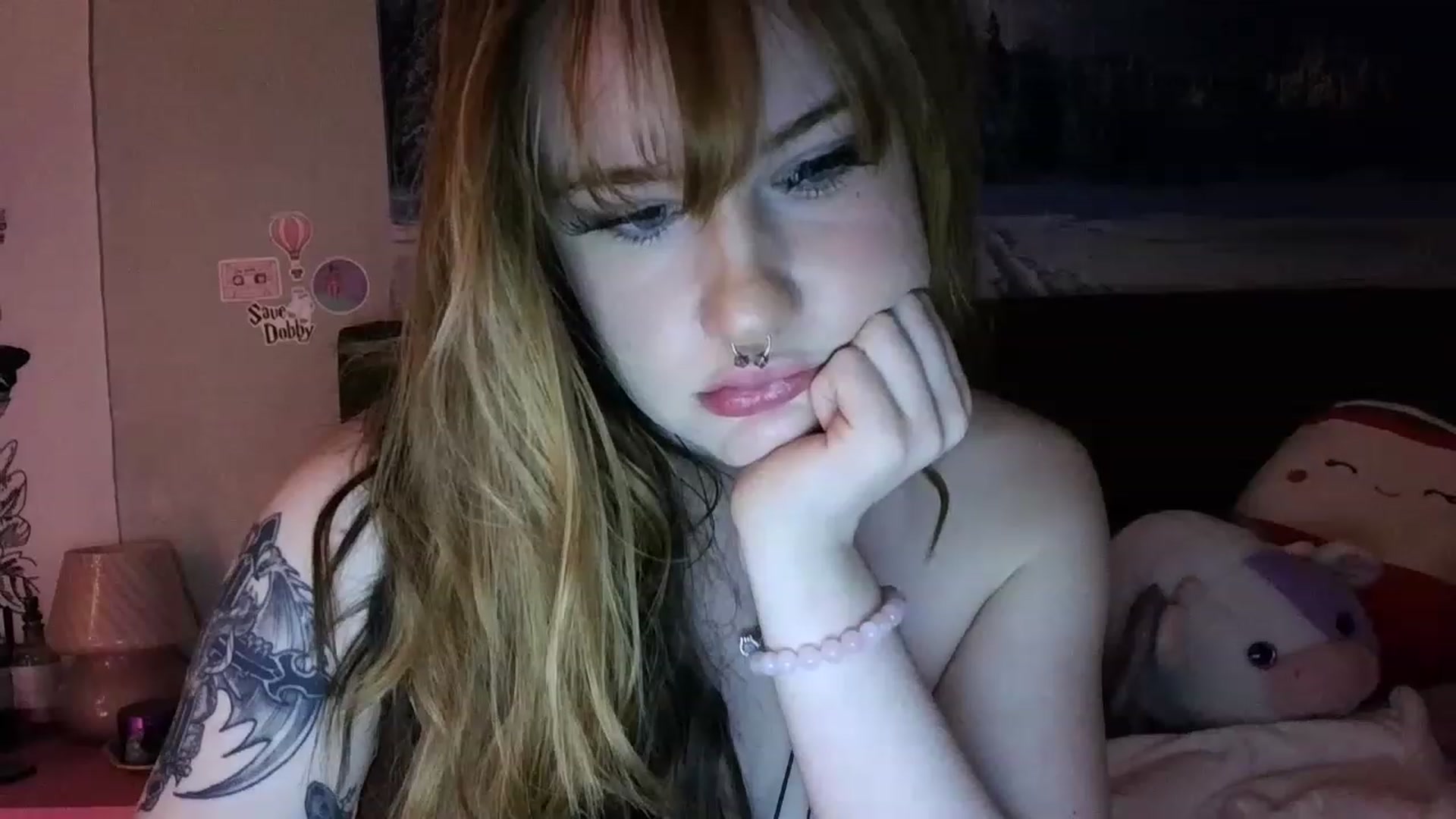 Gallery image thumbnail from LilithCeleste's myfreecams stream on, 12/29/2022, 02:40 image 1 of 20