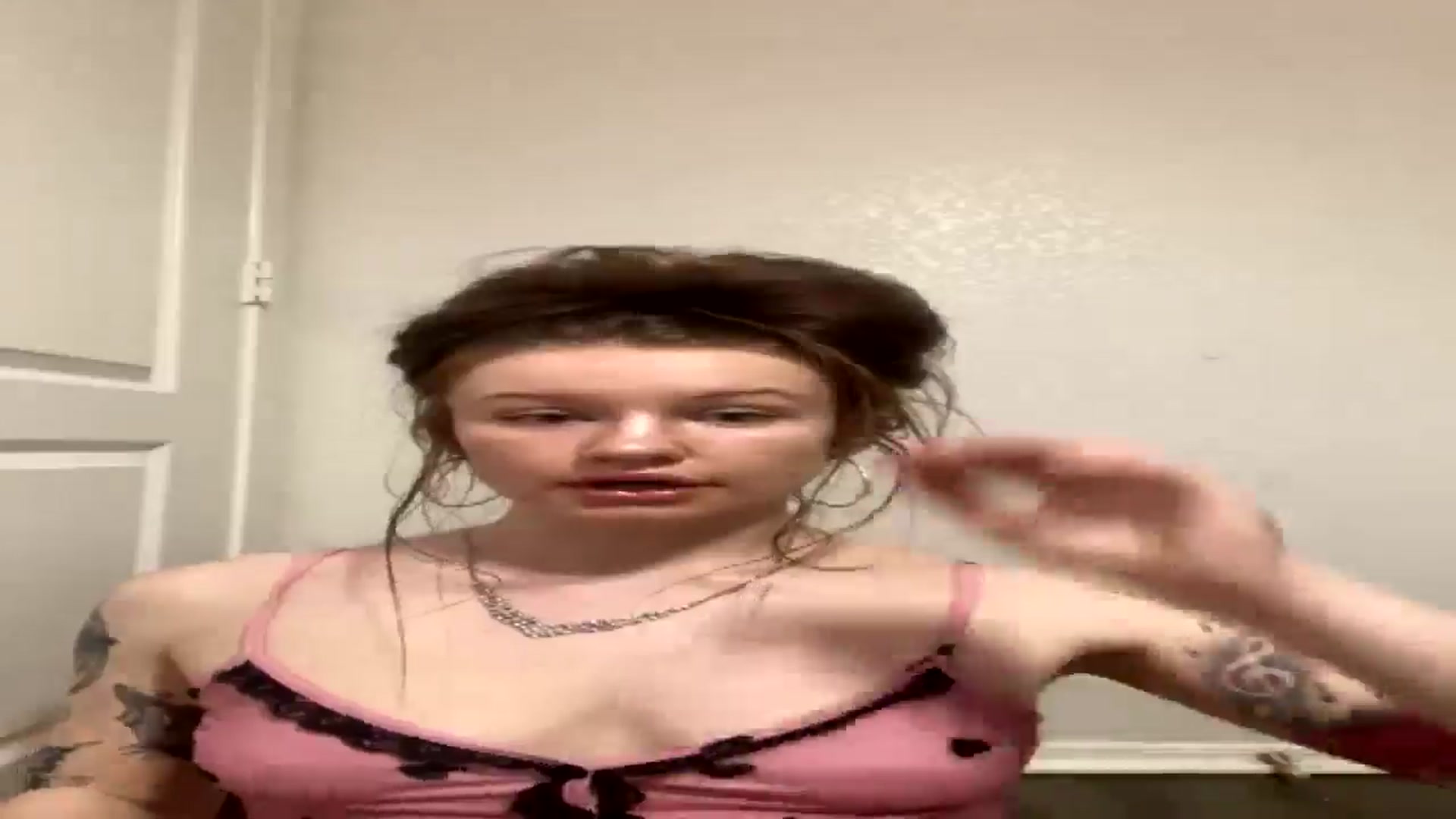 Gallery image thumbnail from LilithCeleste's myfreecams stream on, 02/17/2025, 10:07 image 10 of 20