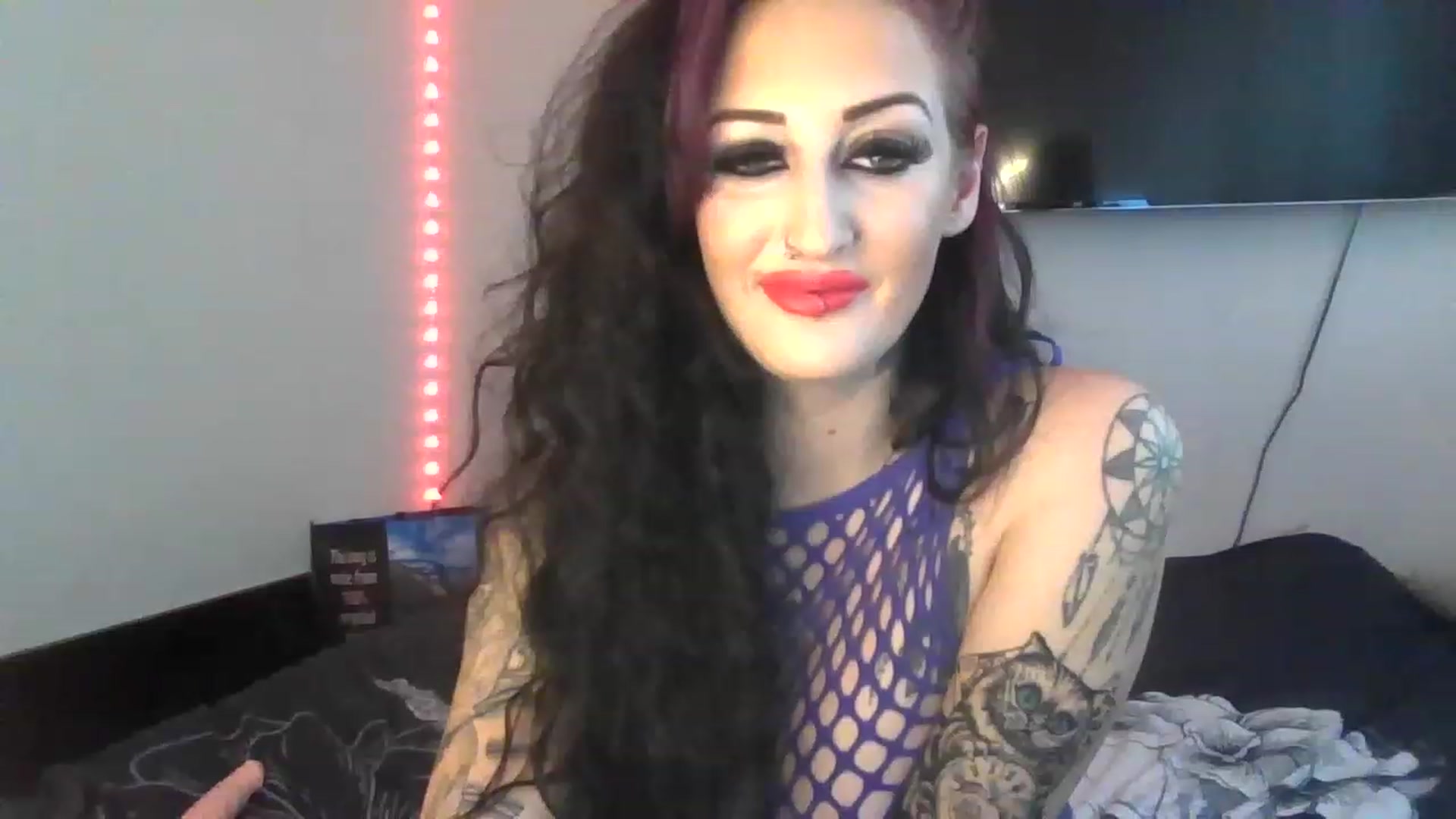 Gallery image thumbnail from LilithG's myfreecams stream on, 02/03/2023, 12:06 image 14 of 20