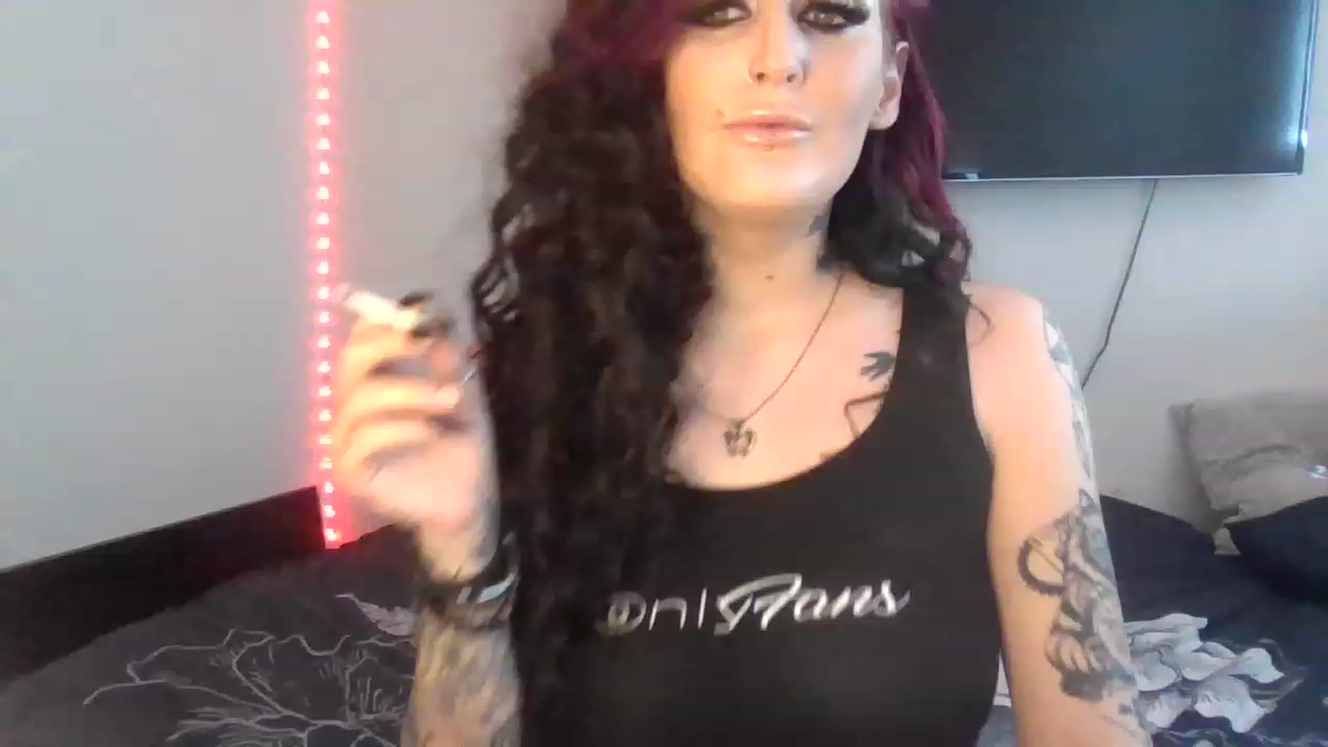 Gallery image thumbnail from LilithG's myfreecams stream on, 02/27/2023, 14:18 image 2 of 20