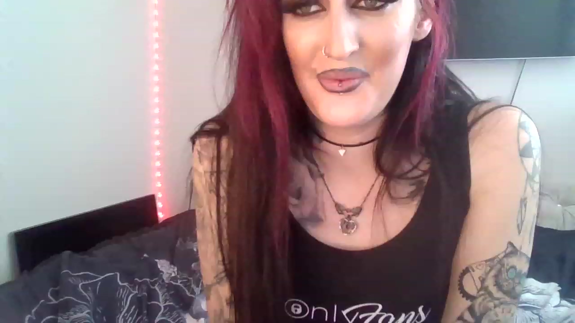 Gallery image thumbnail from LilithG's myfreecams stream on, 03/13/2023, 15:39 image 9 of 20