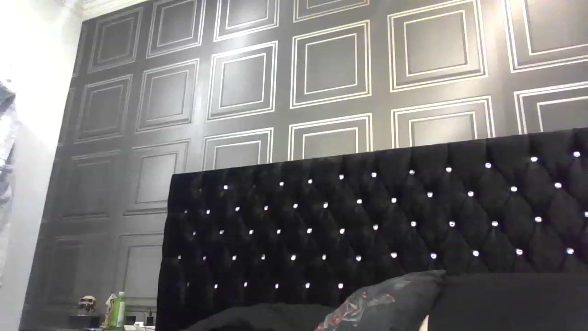 Gallery image thumbnail from LilithG's myfreecams stream on, 05/03/2023, 16:49 image 8 of 20