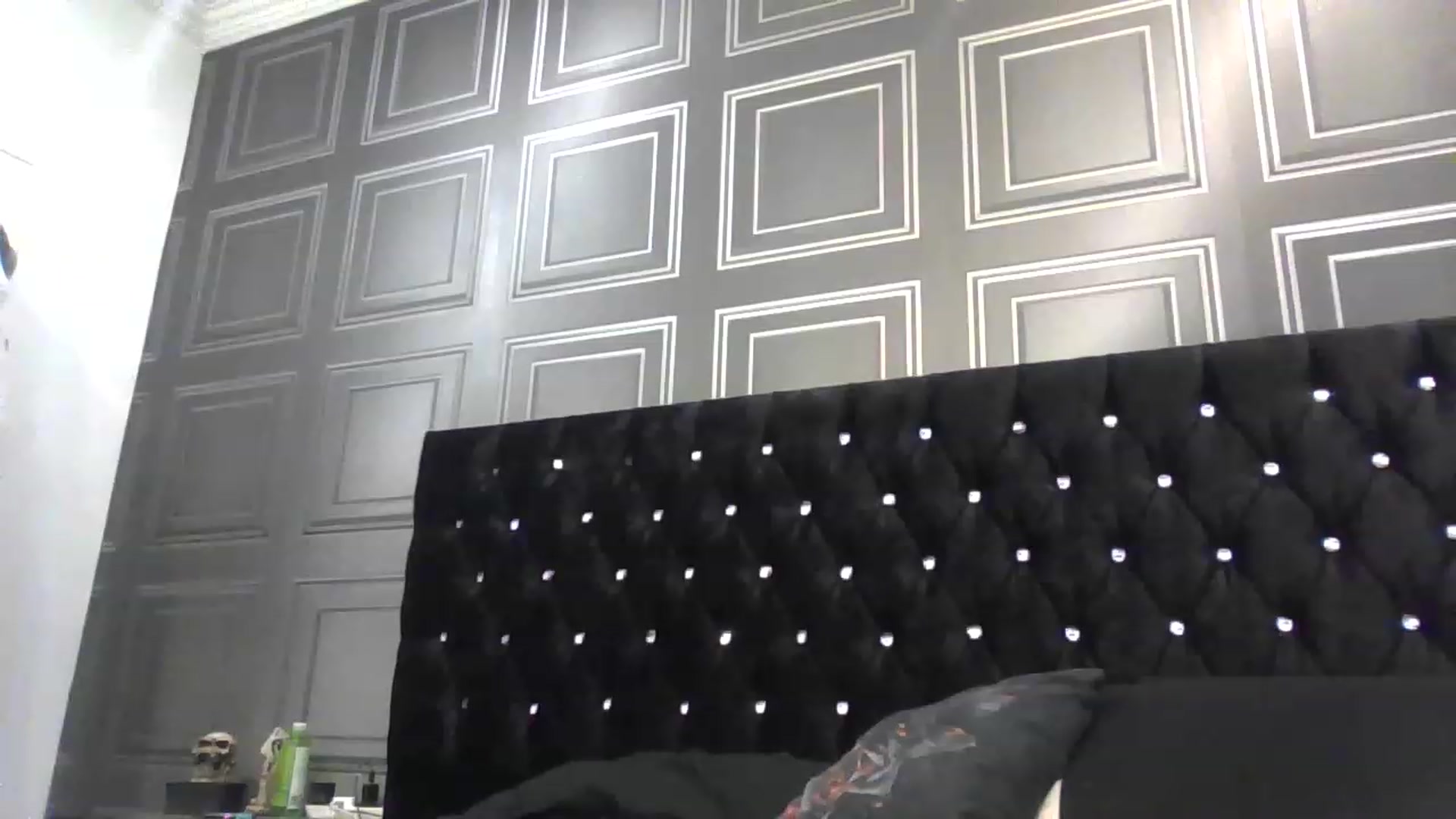 Gallery image thumbnail from LilithG's myfreecams stream on, 05/03/2023, 16:49 image 6 of 20
