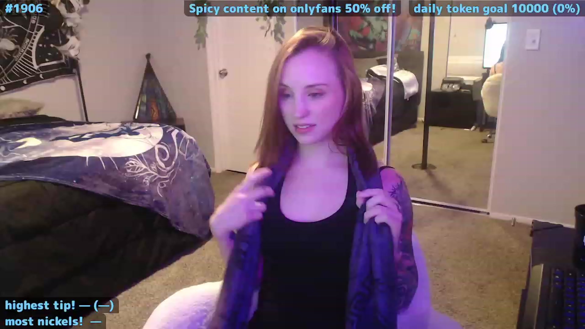 Gallery image thumbnail from LilithMoon_'s myfreecams stream on, 12/12/2022, 08:12 image 14 of 20