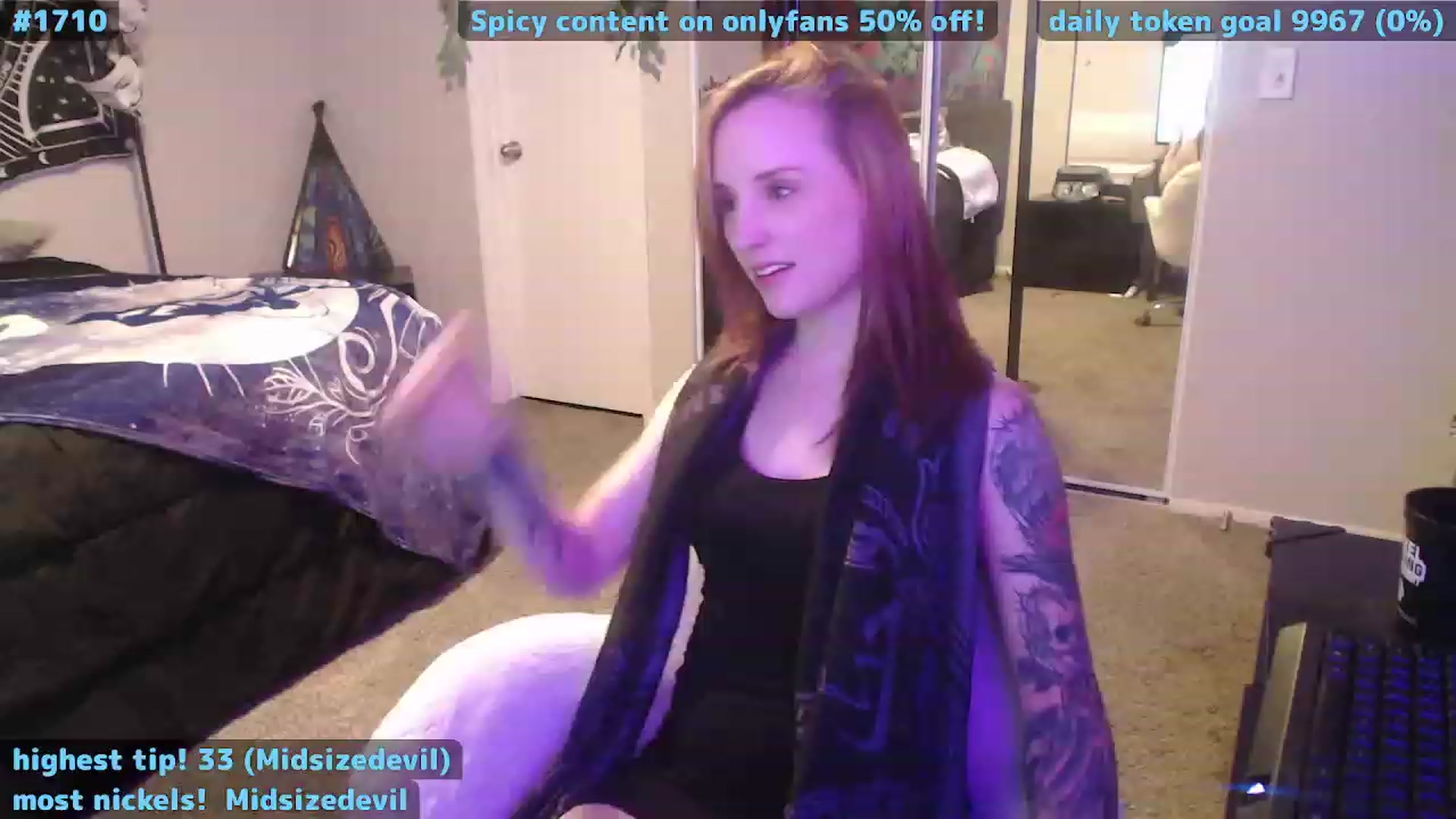 Gallery image thumbnail from LilithMoon_'s myfreecams stream on, 12/12/2022, 12:40 image 17 of 20