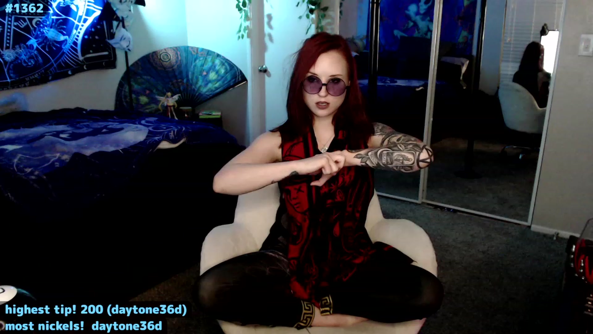 Gallery image thumbnail from LilithMoon_'s myfreecams stream on, 01/10/2023, 11:23 image 10 of 20