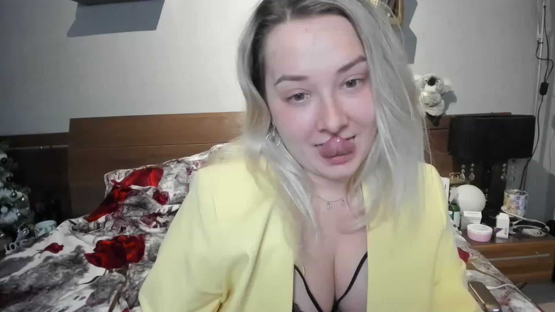Gallery image thumbnail from LilithTongue_'s myfreecams stream on, 01/02/2023, 15:49 image 16 of 20