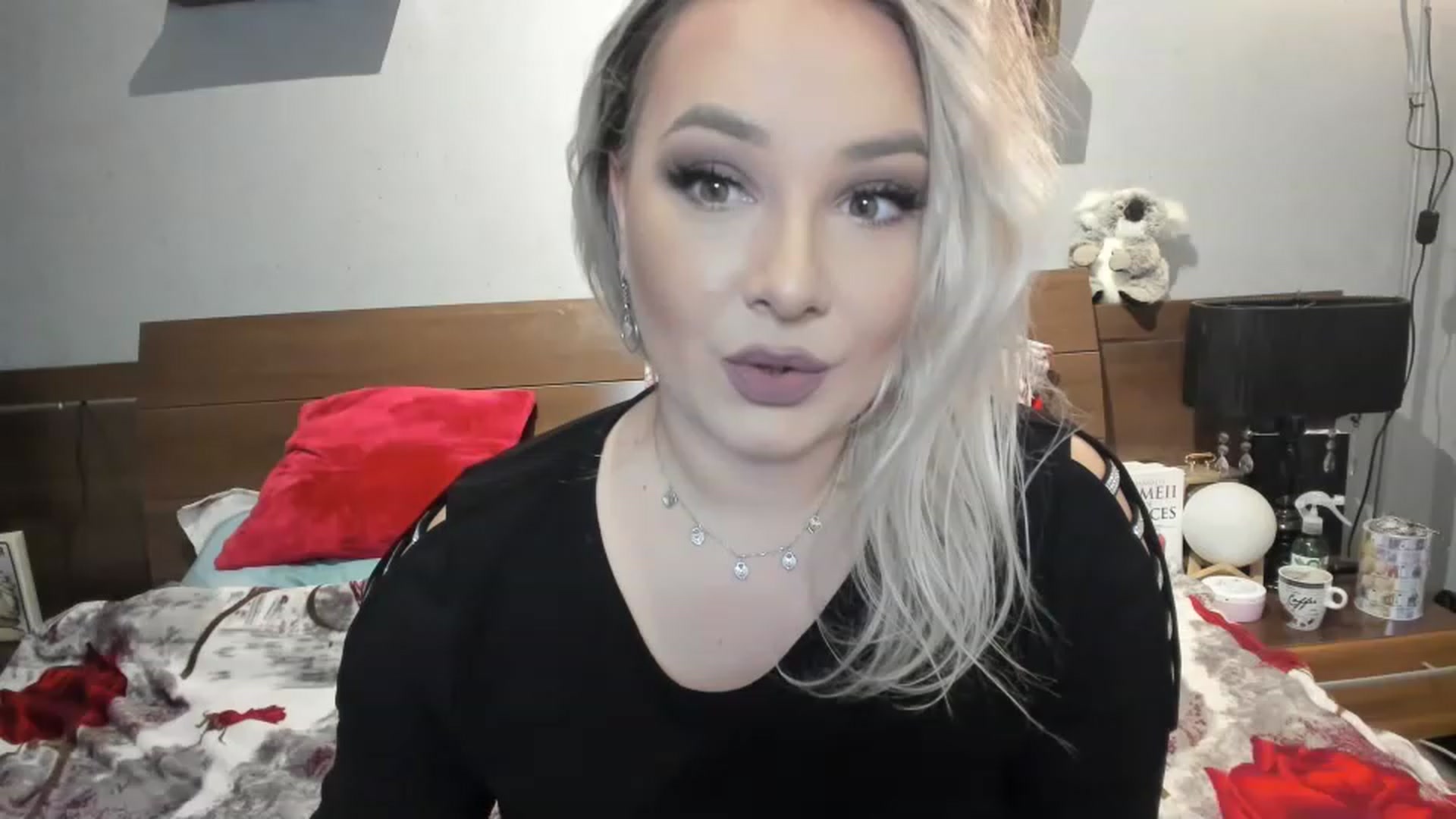 Gallery image thumbnail from LilithTongue_'s myfreecams stream on, 01/09/2023, 16:17 image 1 of 20
