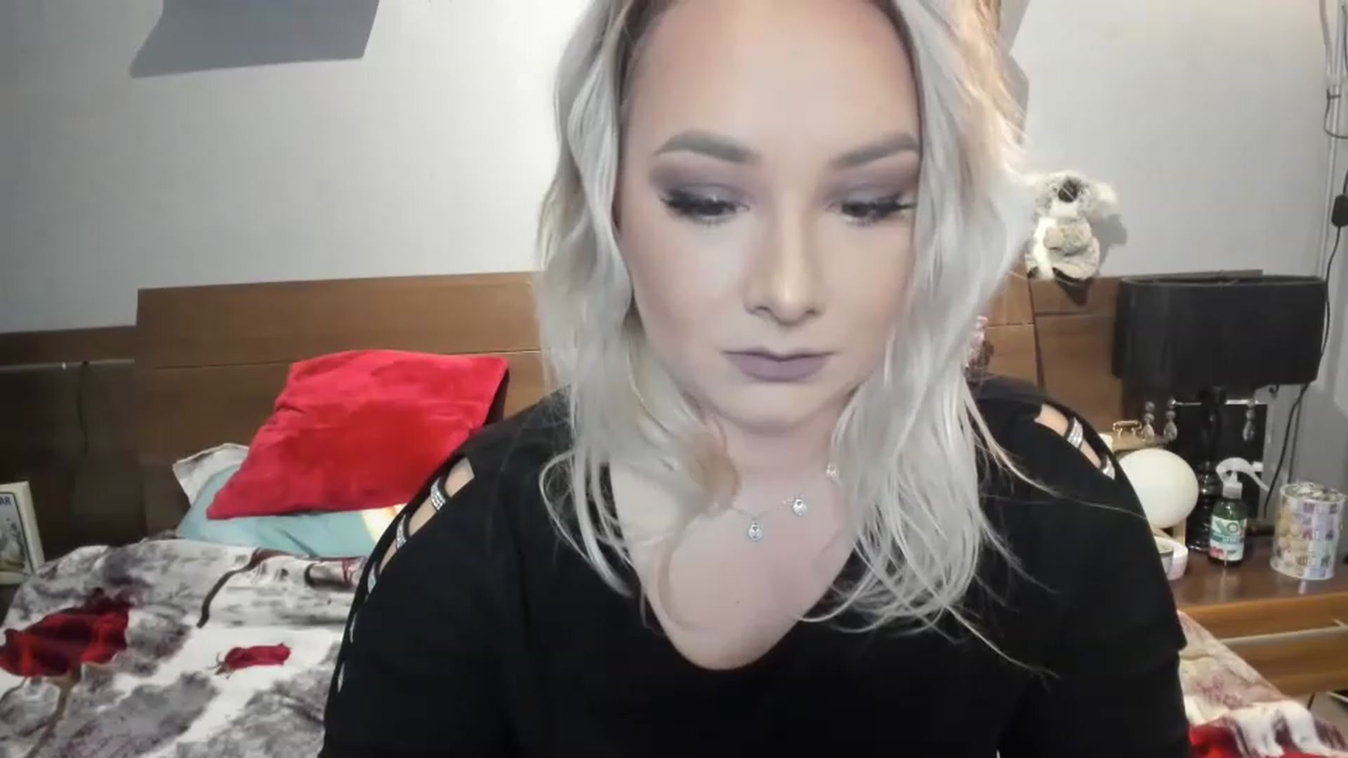 Gallery image thumbnail from LilithTongue_'s myfreecams stream on, 01/09/2023, 16:17 image 7 of 20