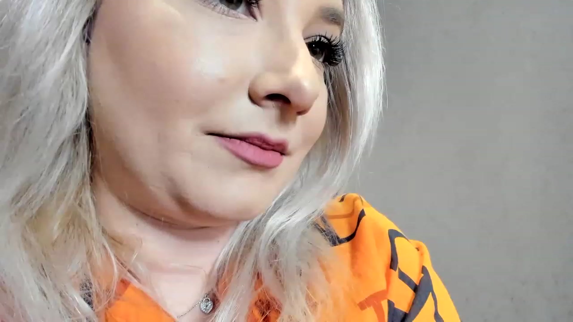 Gallery image thumbnail from LilithTongue_'s myfreecams stream on, 01/12/2023, 14:55 image 1 of 20