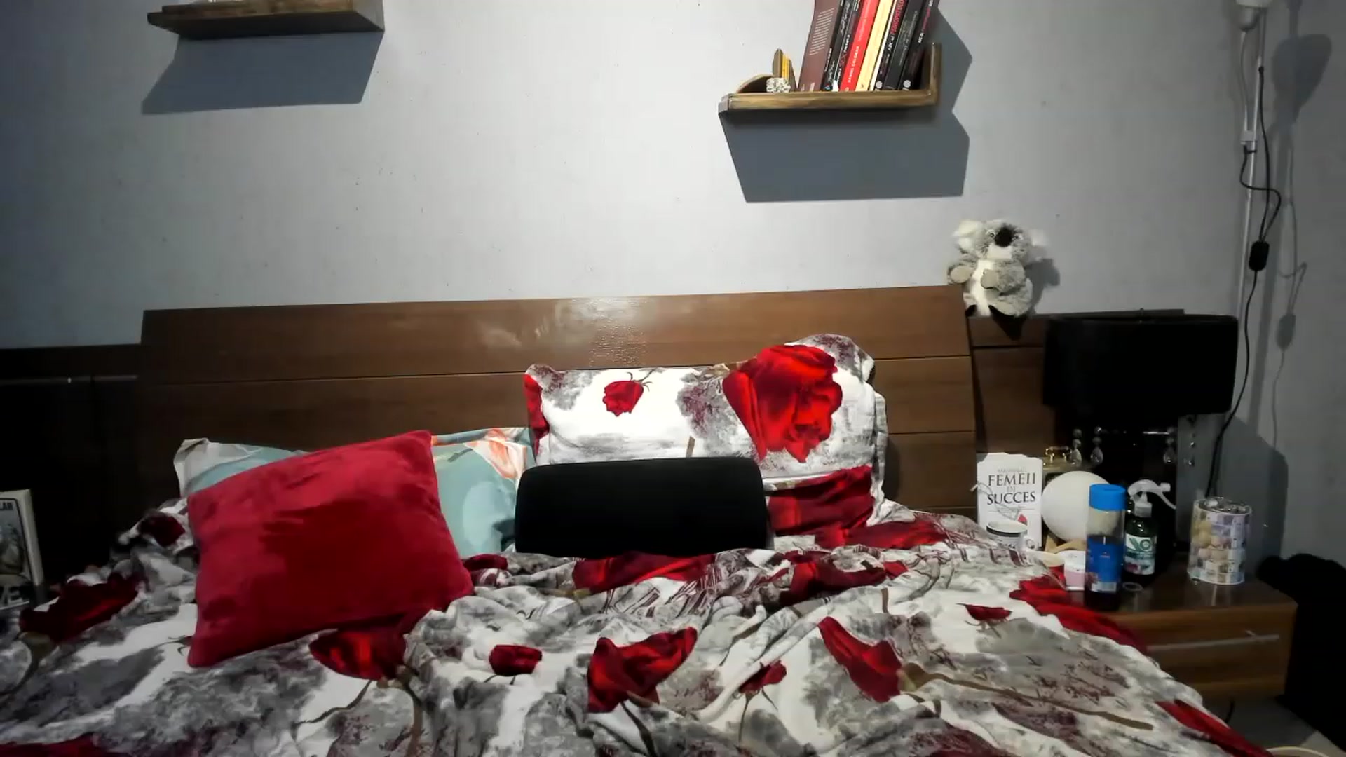 Gallery image thumbnail from LilithTongue_'s myfreecams stream on, 01/12/2023, 16:29 image 9 of 20