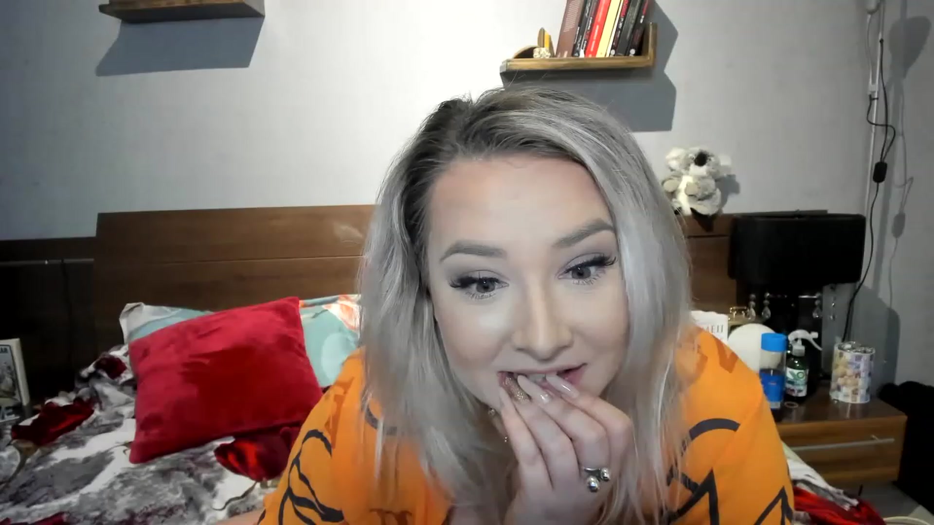 Gallery image thumbnail from LilithTongue_'s myfreecams stream on, 01/12/2023, 16:29 image 14 of 20