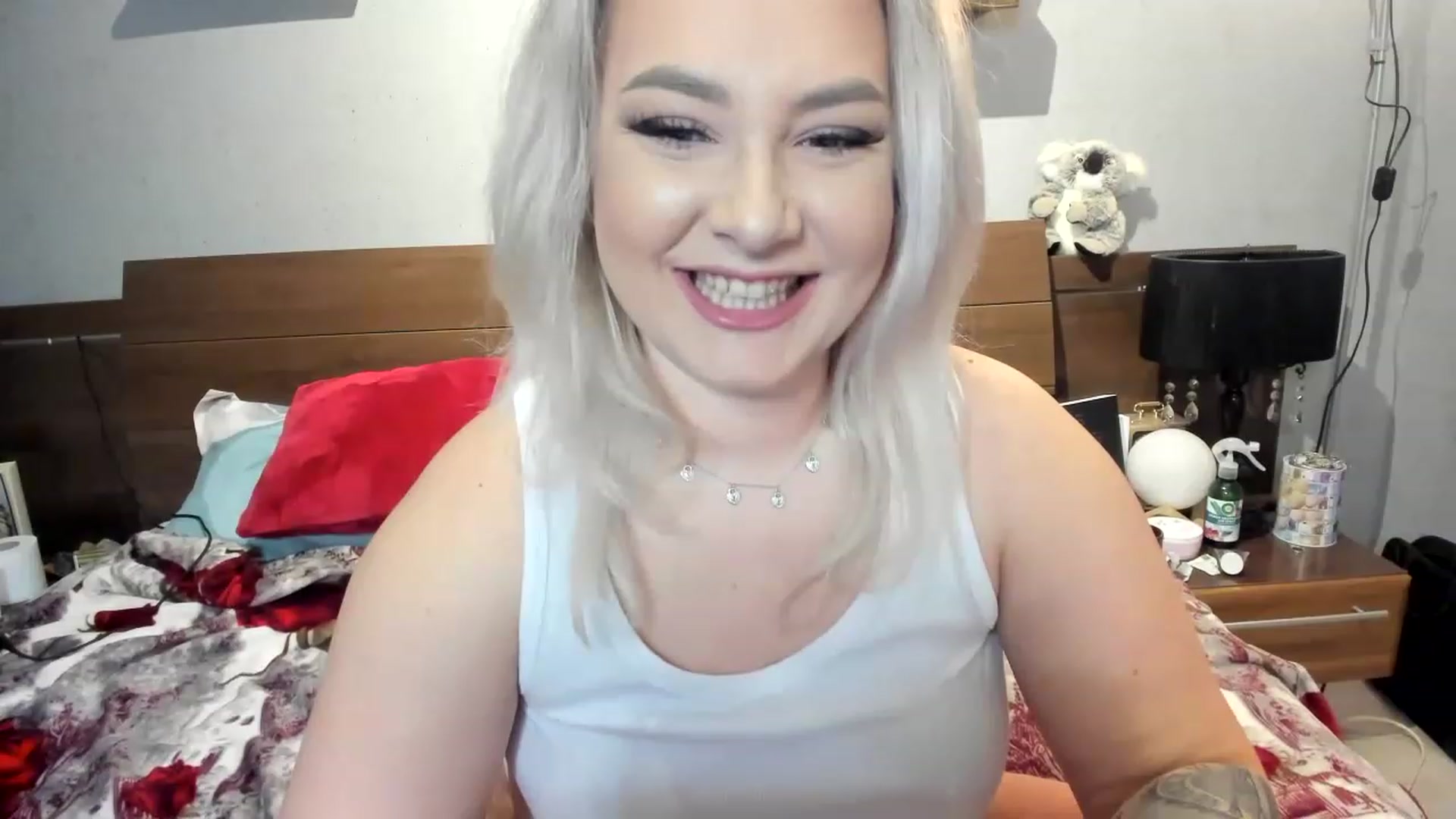 Gallery image thumbnail from LilithTongue_'s myfreecams stream on, 01/13/2023, 16:07 image 3 of 20