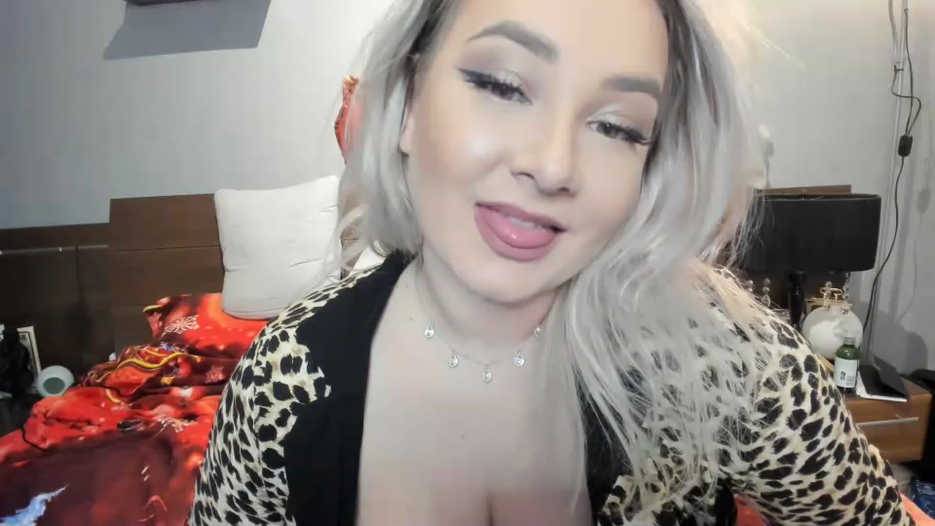 Gallery image thumbnail from LilithTongue_'s myfreecams stream on, 01/18/2023, 14:58 image 17 of 20