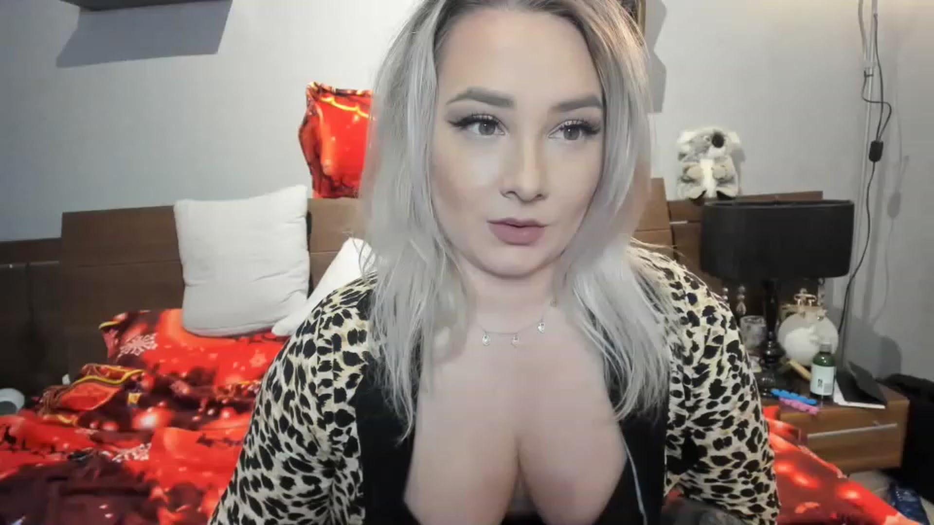 Gallery image thumbnail from LilithTongue_'s myfreecams stream on, 01/18/2023, 14:58 image 11 of 20