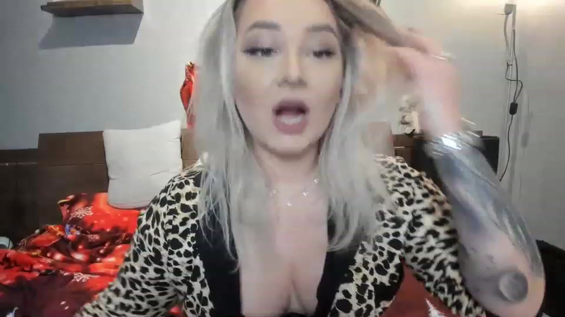 Gallery image thumbnail from LilithTongue_'s myfreecams stream on, 01/18/2023, 14:58 image 1 of 20