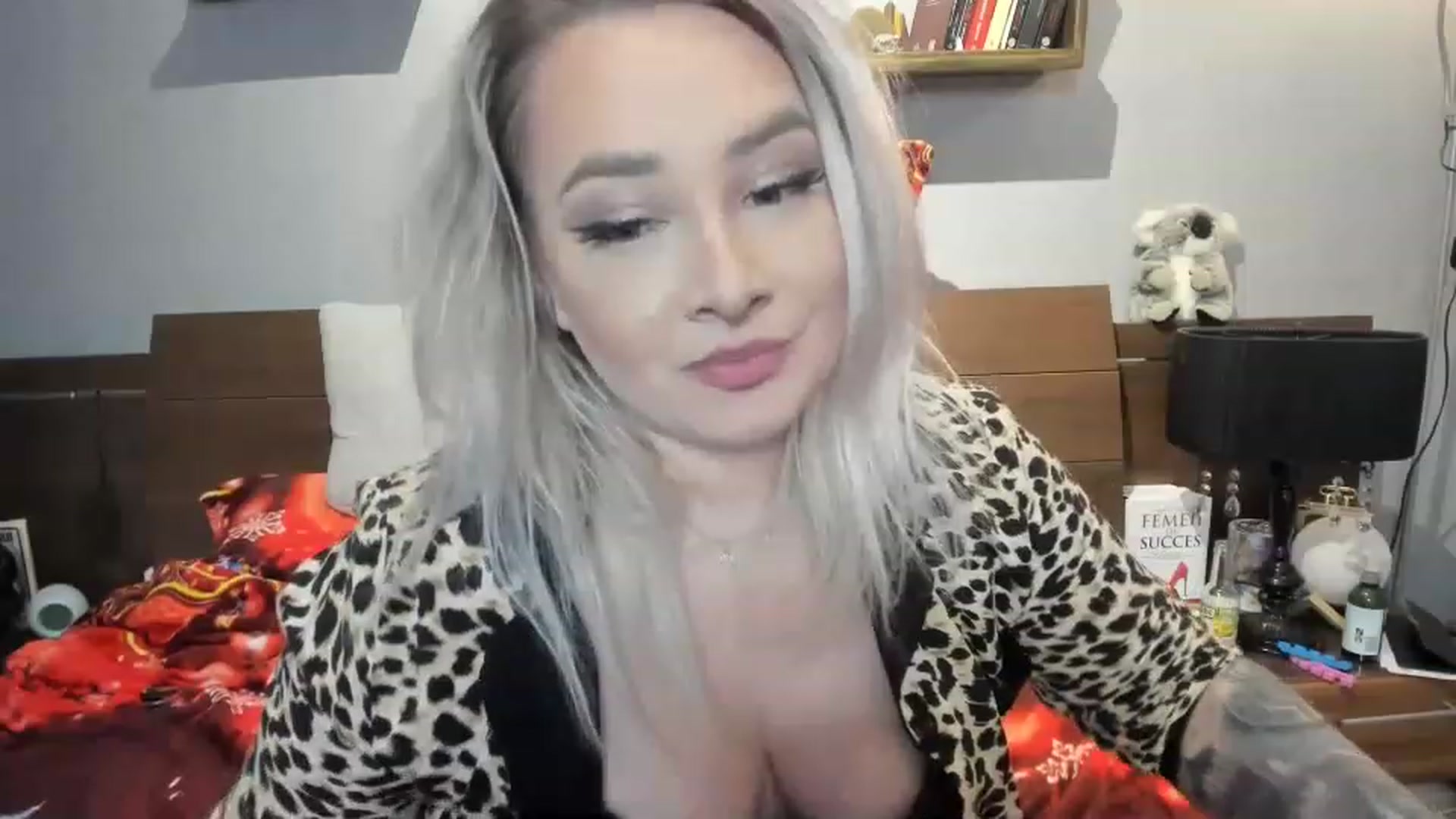 Gallery image thumbnail from LilithTongue_'s myfreecams stream on, 01/18/2023, 16:00 image 7 of 20