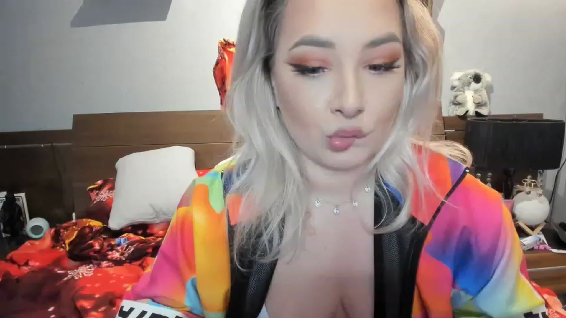 Gallery image thumbnail from LilithTongue_'s myfreecams stream on, 01/19/2023, 15:37 image 19 of 20
