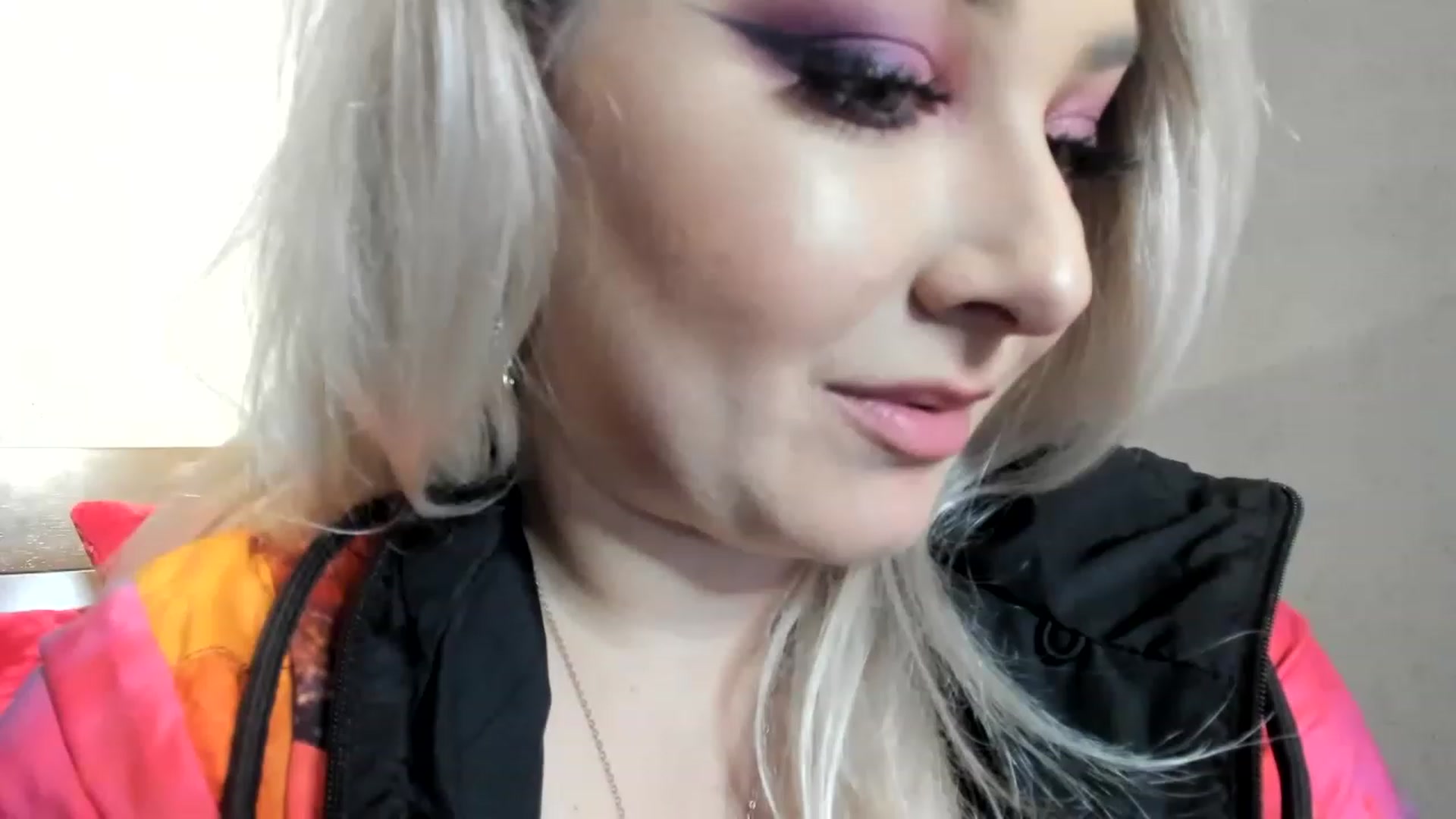 Gallery image thumbnail from LilithTongue_'s myfreecams stream on, 01/26/2023, 16:49 image 10 of 20