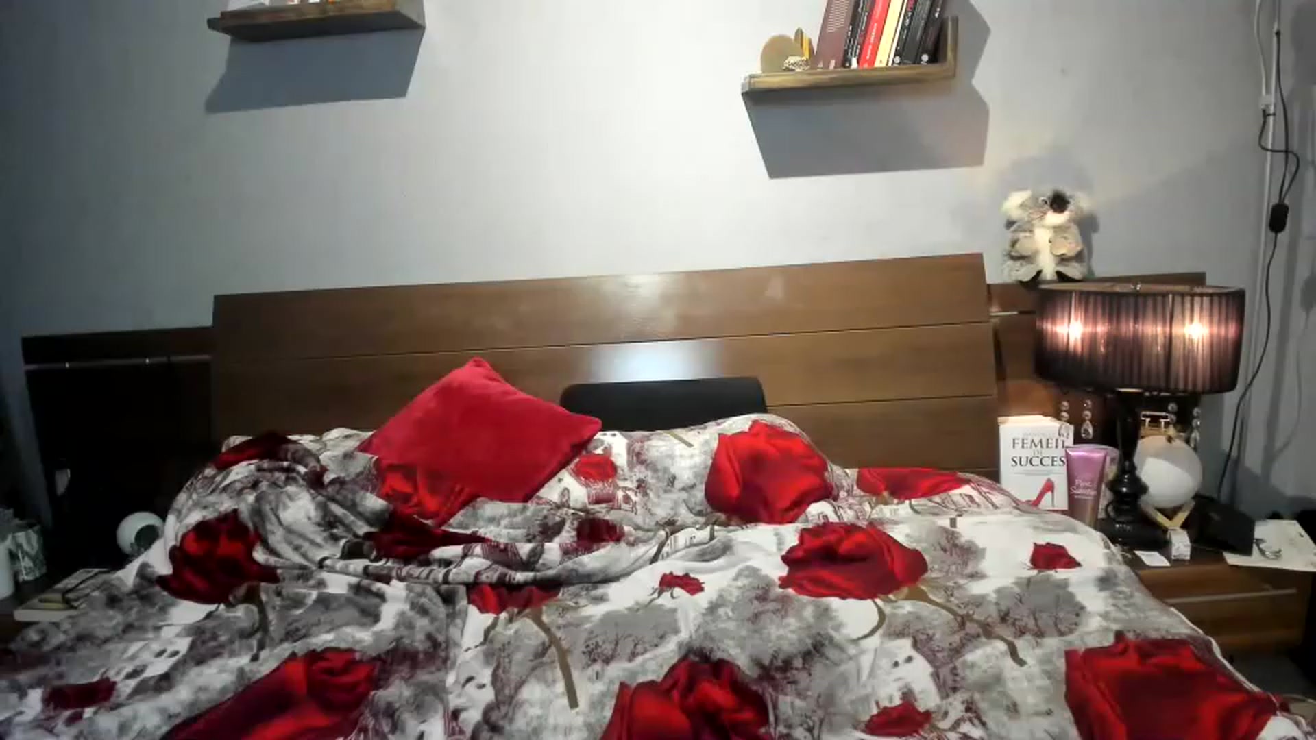 Gallery image thumbnail from LilithTongue_'s myfreecams stream on, 01/28/2023, 12:25 image 15 of 20