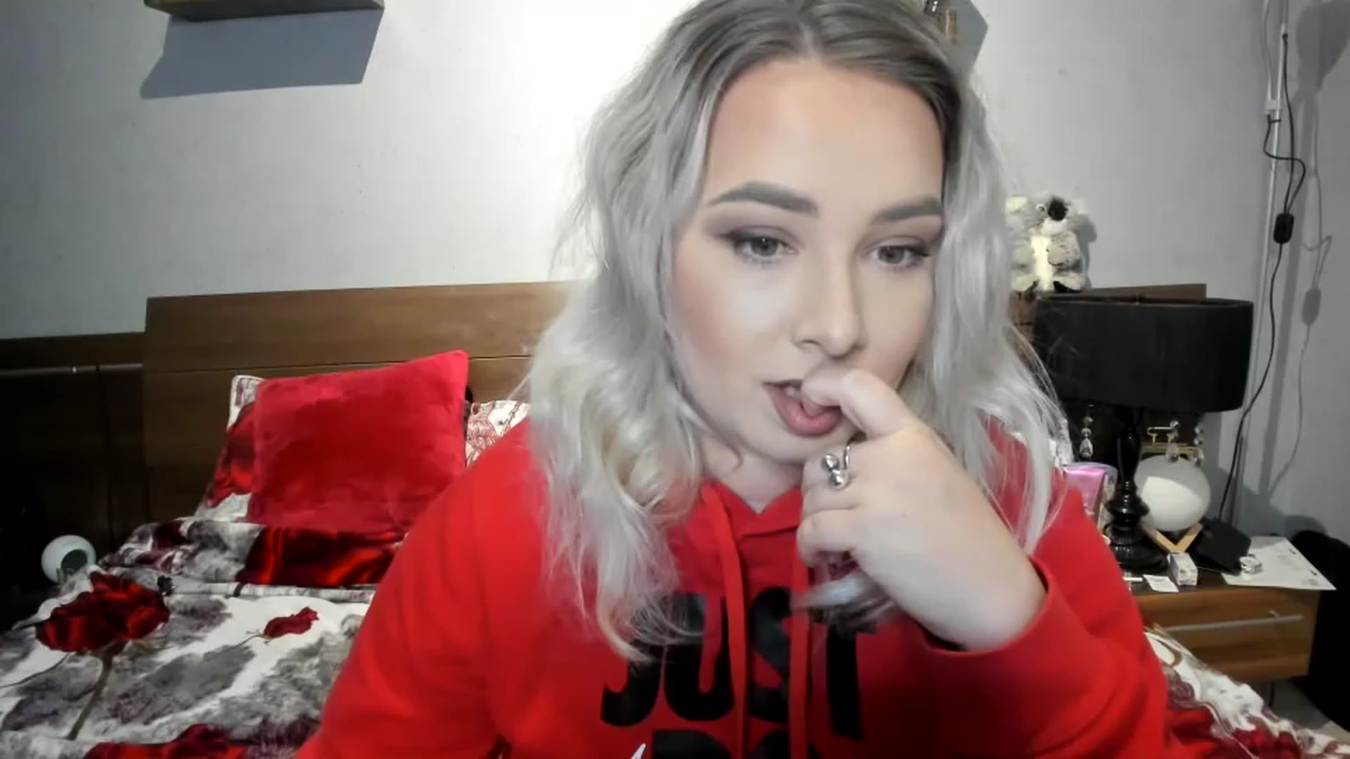 Gallery image thumbnail from LilithTongue_'s myfreecams stream on, 01/30/2023, 15:50 image 16 of 20
