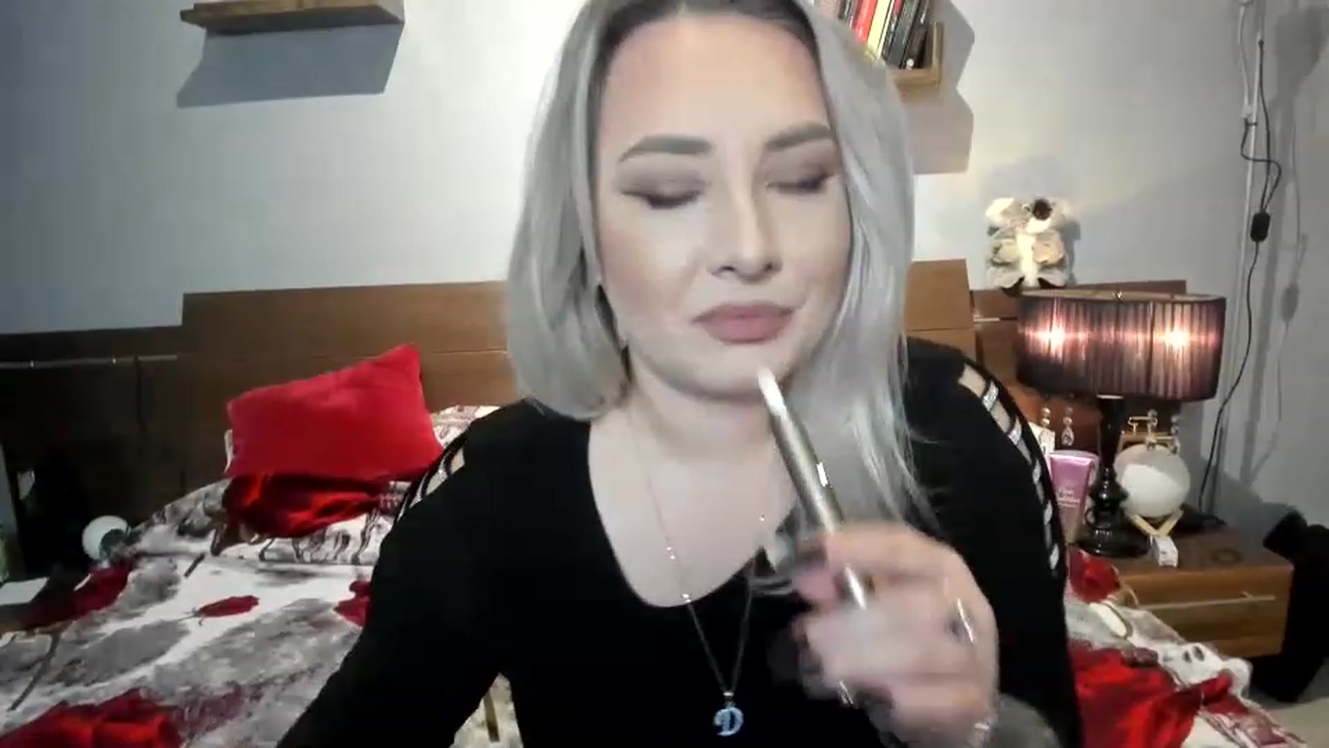 Gallery image thumbnail from LilithTongue_'s myfreecams stream on, 01/31/2023, 12:49 image 12 of 20