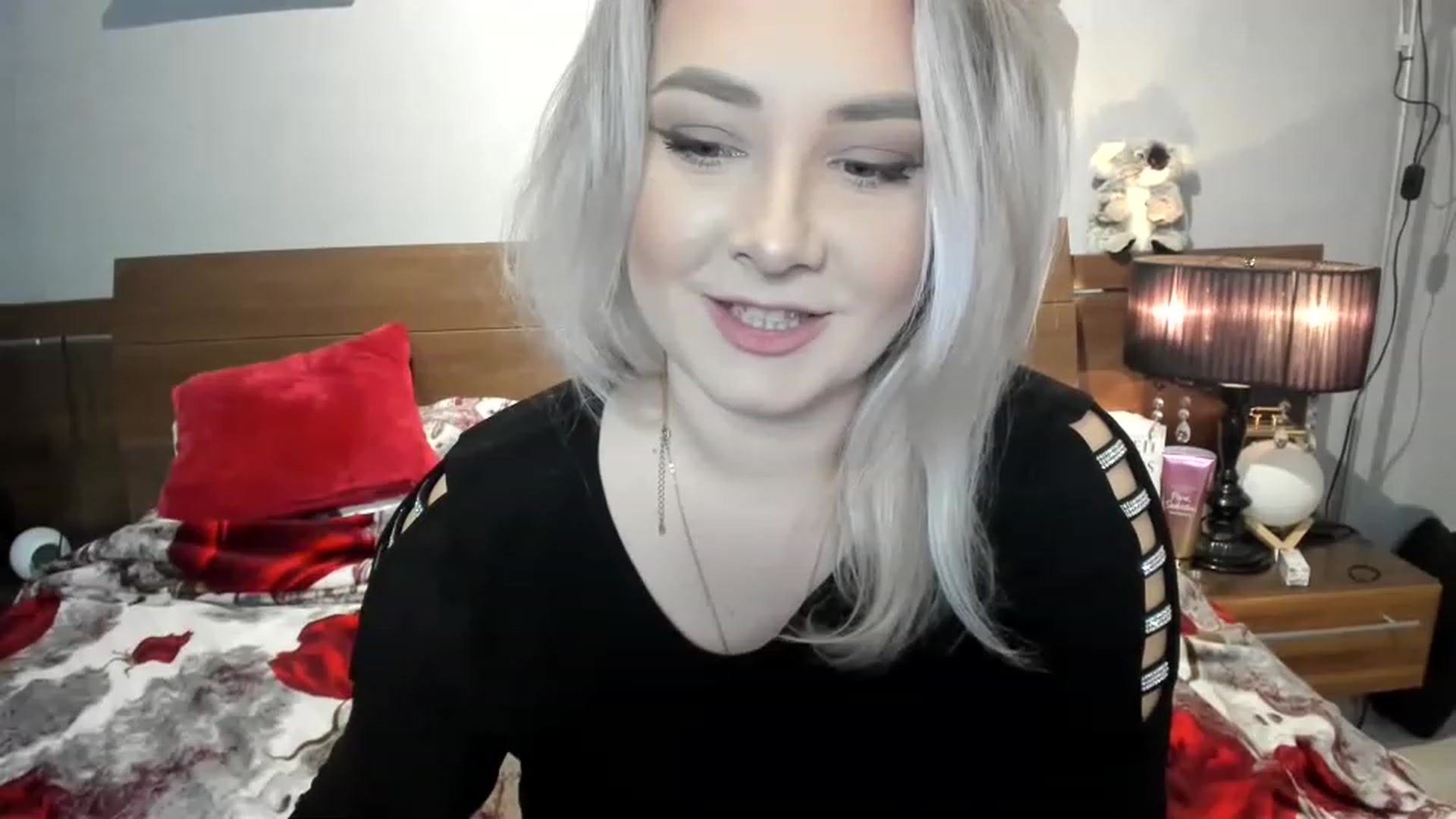 Gallery image thumbnail from LilithTongue_'s myfreecams stream on, 01/31/2023, 14:02 image 8 of 20