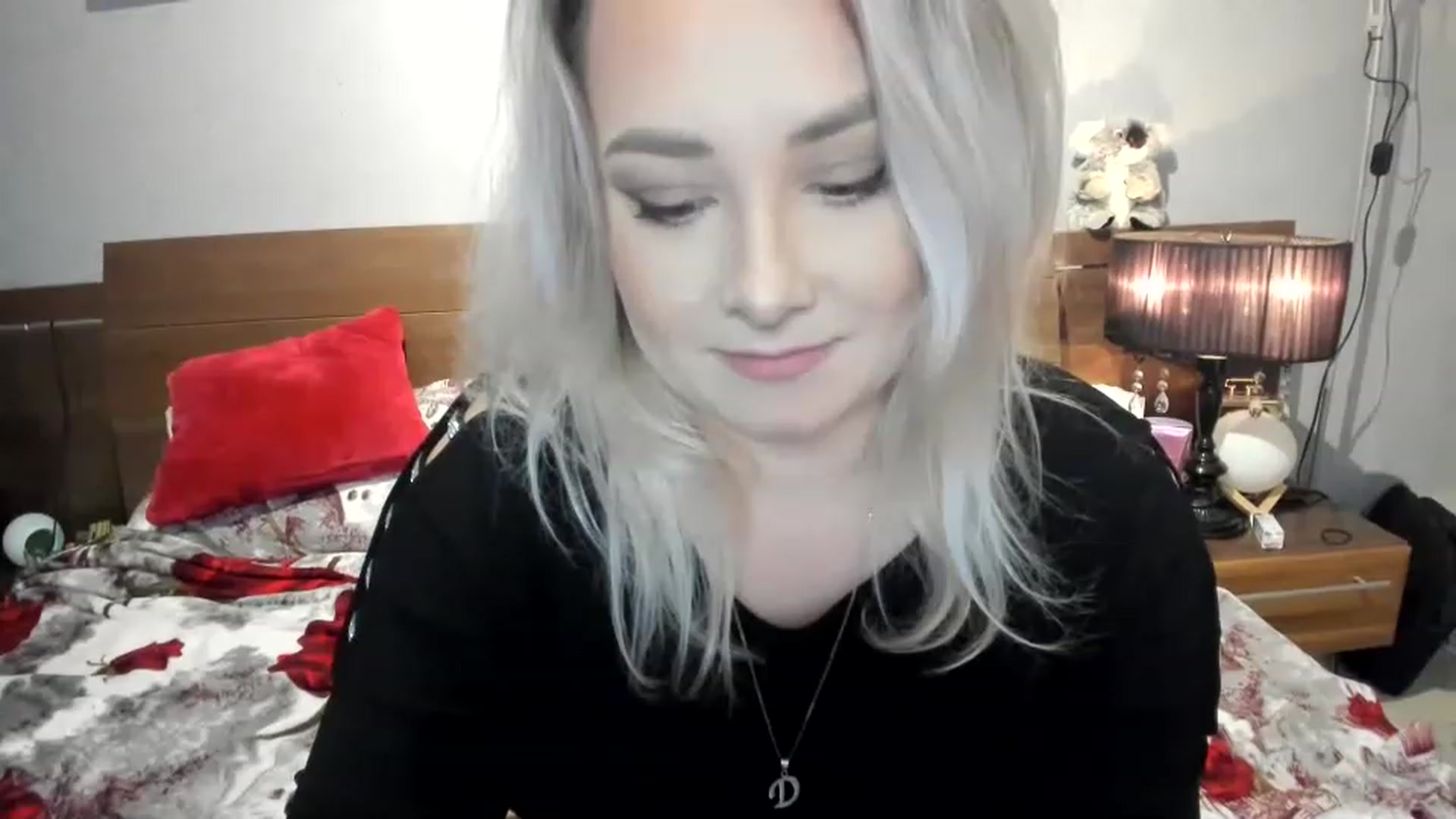 Gallery image thumbnail from LilithTongue_'s myfreecams stream on, 01/31/2023, 15:19 image 15 of 20