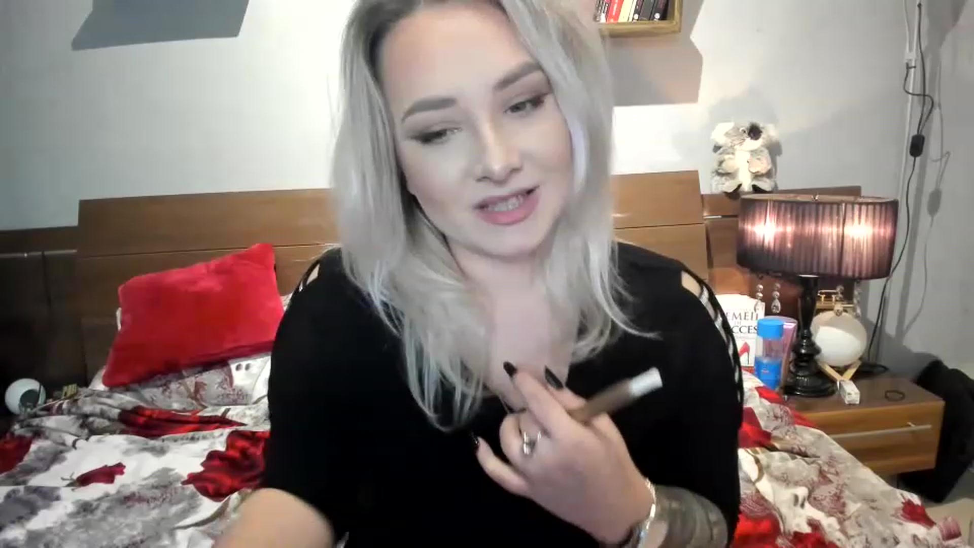 Gallery image thumbnail from LilithTongue_'s myfreecams stream on, 01/31/2023, 15:19 image 18 of 20