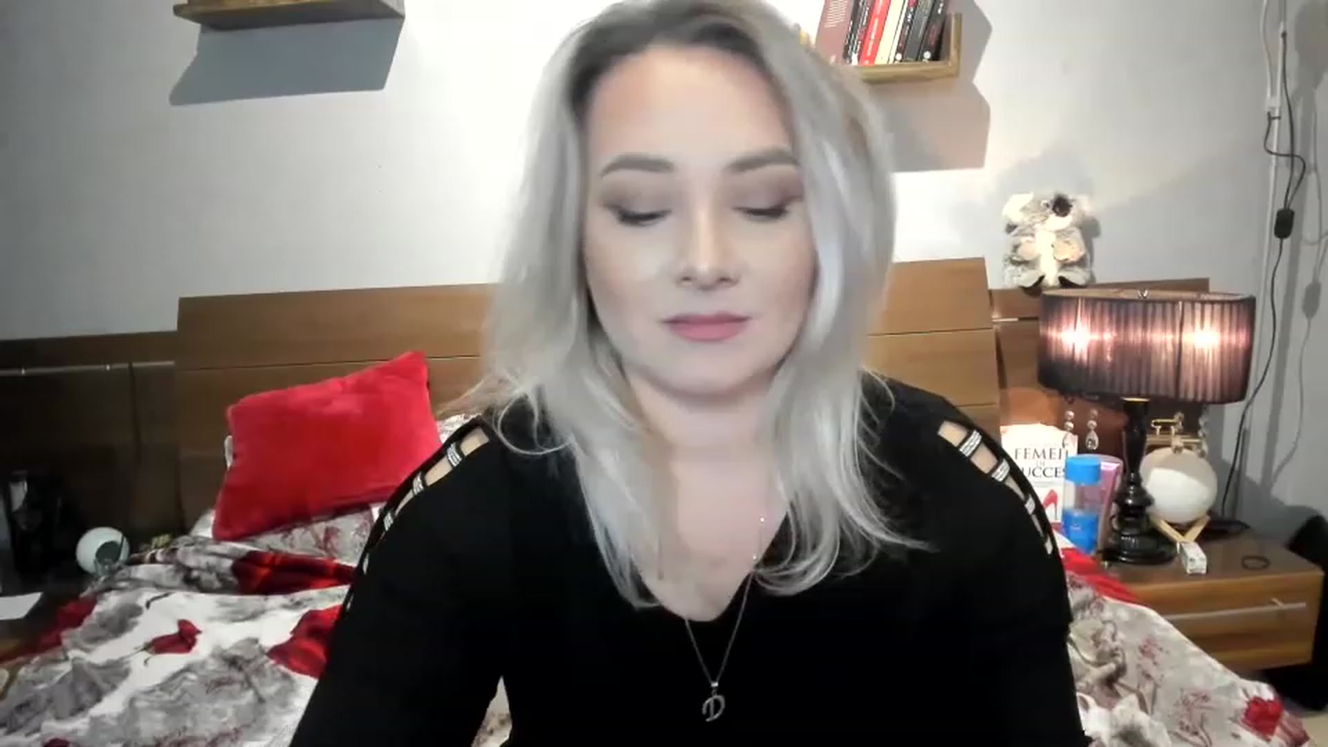 Gallery image thumbnail from LilithTongue_'s myfreecams stream on, 01/31/2023, 15:38 image 15 of 20