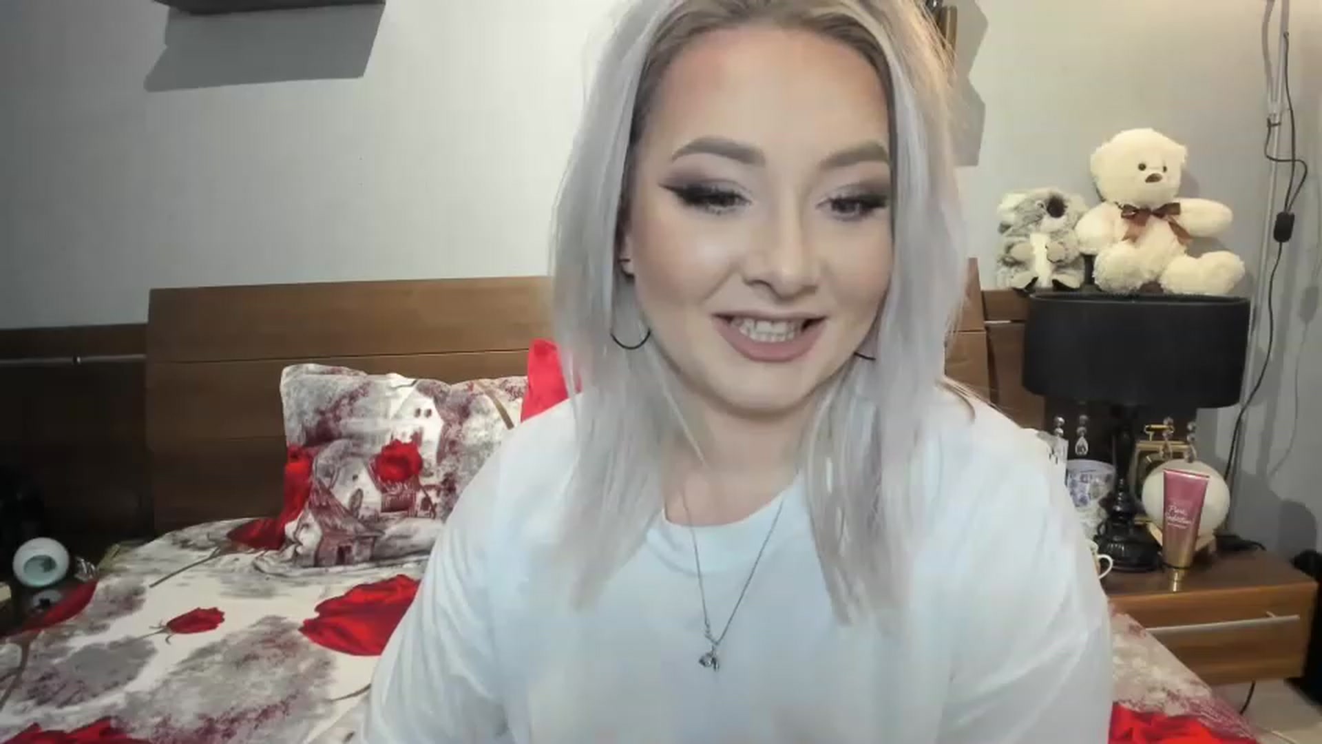 Gallery image thumbnail from LilithTongue_'s myfreecams stream on, 02/25/2023, 13:17 image 7 of 20