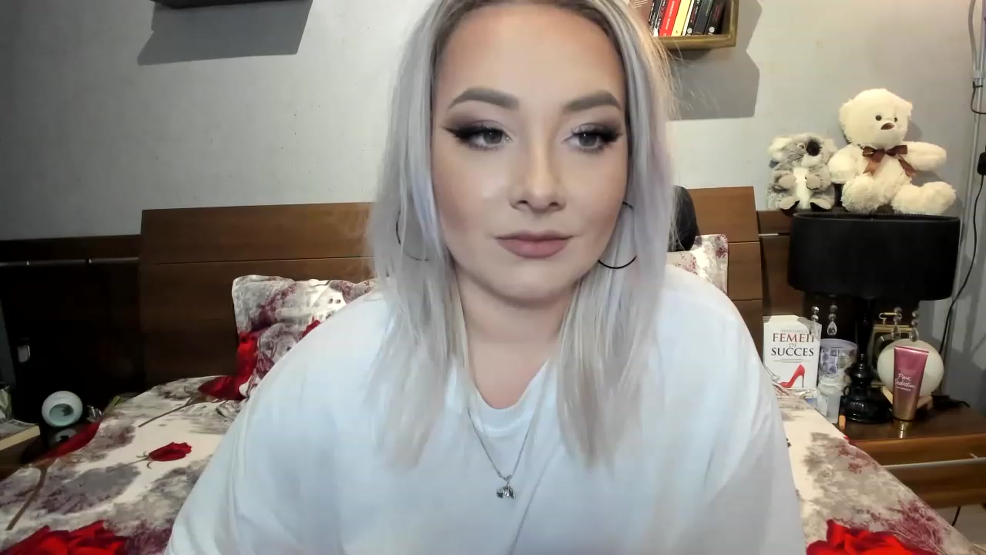 Gallery image thumbnail from LilithTongue_'s myfreecams stream on, 02/25/2023, 15:31 image 8 of 20