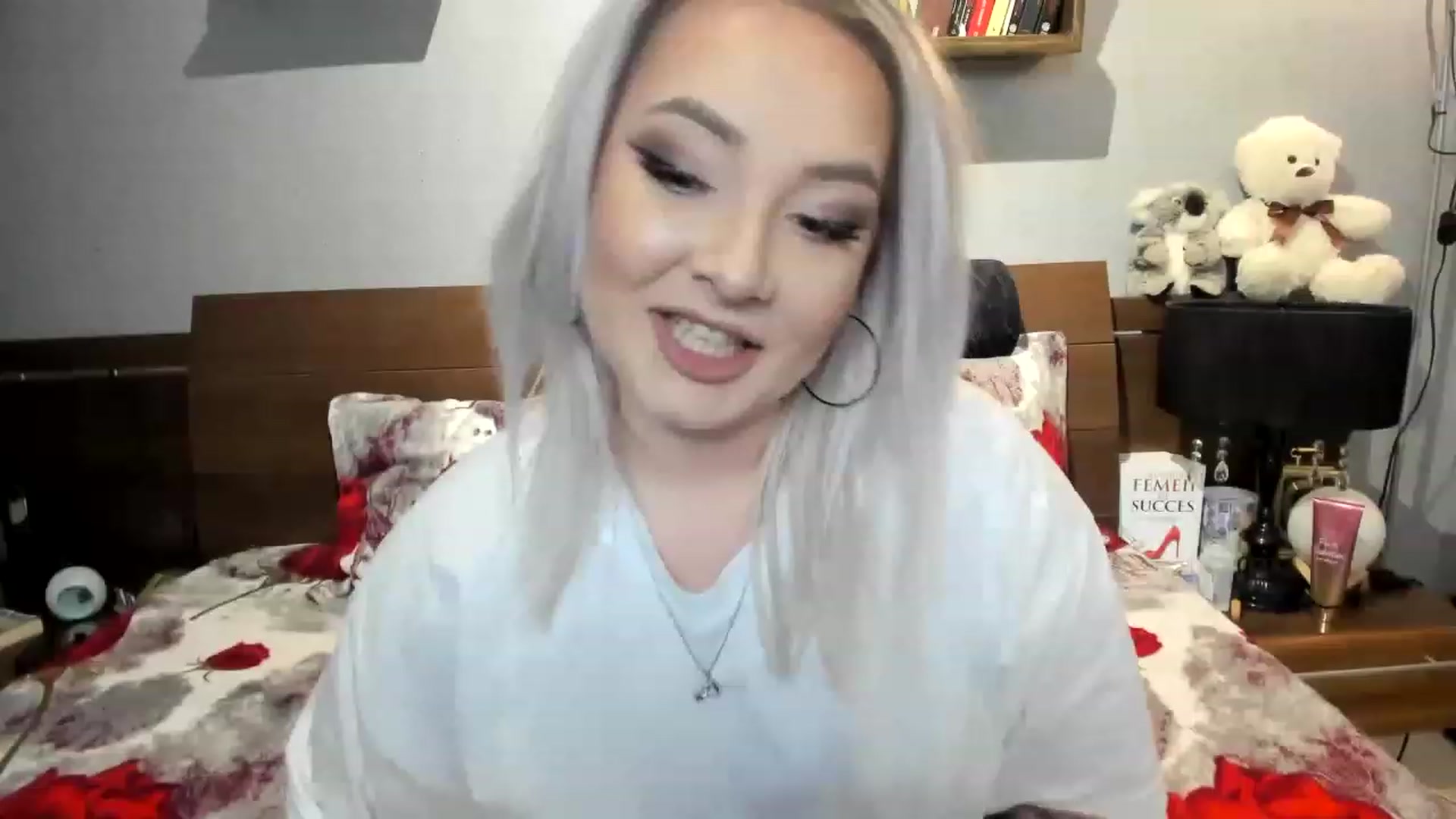 Gallery image thumbnail from LilithTongue_'s myfreecams stream on, 02/25/2023, 15:31 image 10 of 20