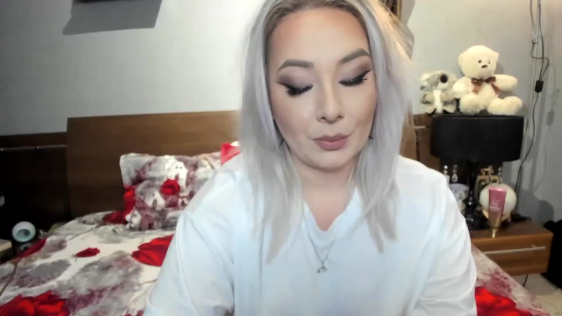 Gallery image thumbnail from LilithTongue_'s myfreecams stream on, 02/25/2023, 15:31 image 2 of 20