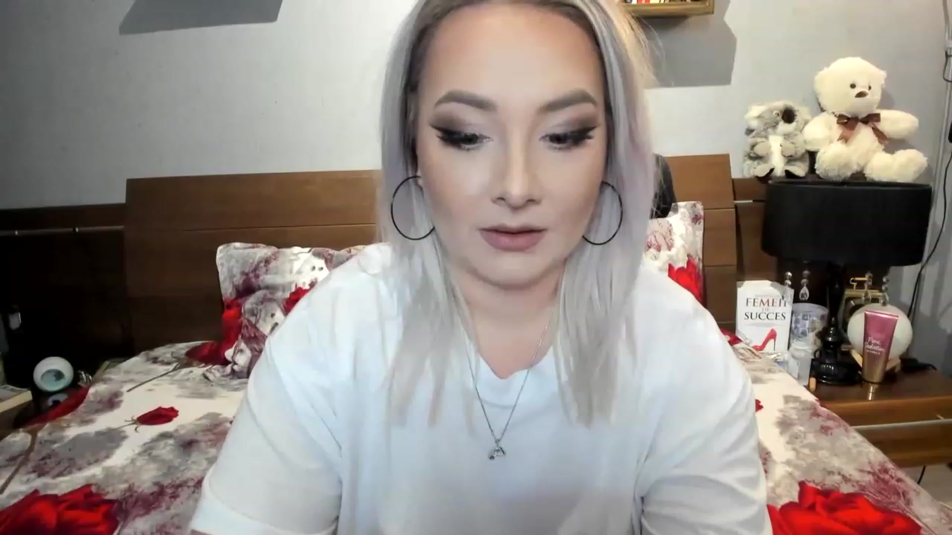 Gallery image thumbnail from LilithTongue_'s myfreecams stream on, 02/25/2023, 15:31 image 9 of 20