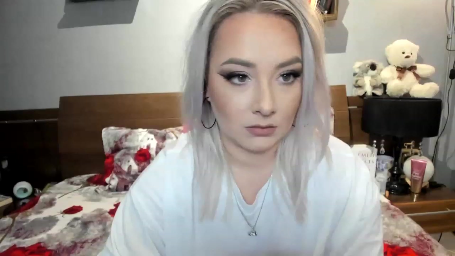 Gallery image thumbnail from LilithTongue_'s myfreecams stream on, 02/25/2023, 15:31 image 12 of 20