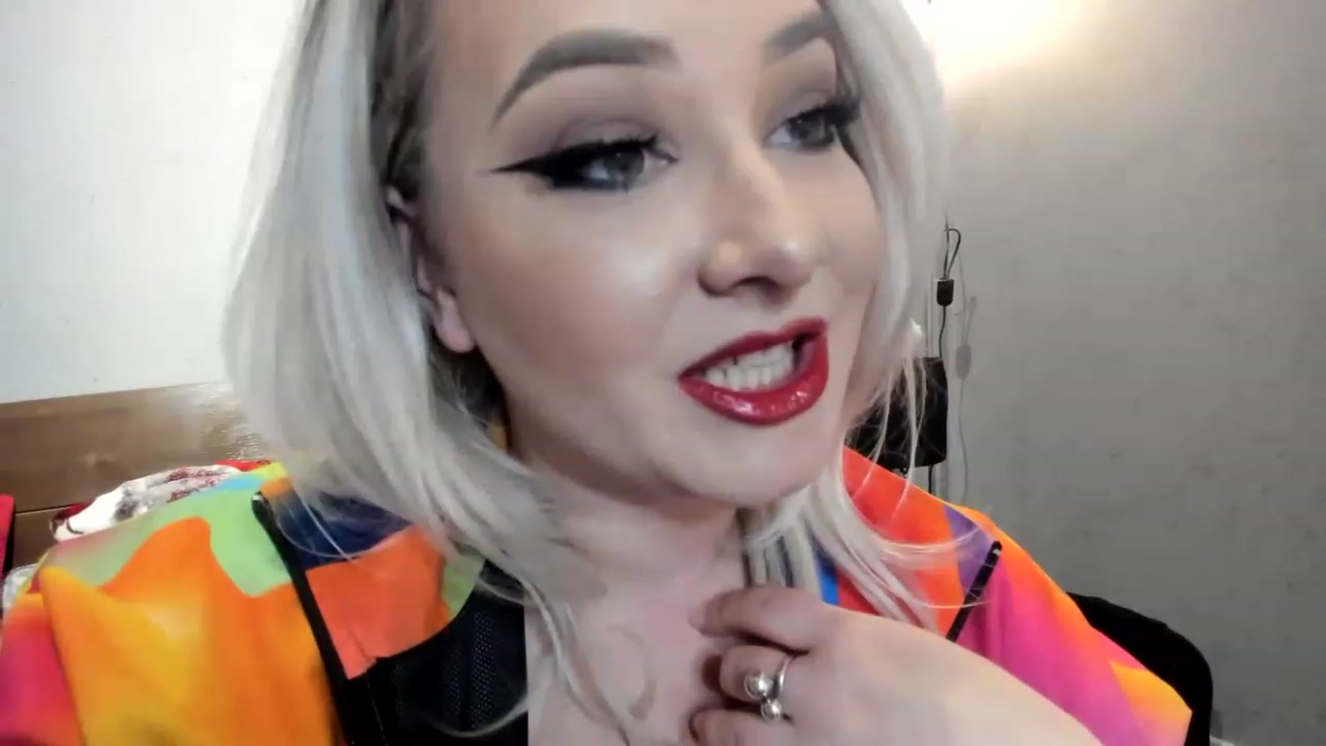 Gallery image thumbnail from LilithTongue_'s myfreecams stream on, 02/27/2023, 15:57 image 9 of 20