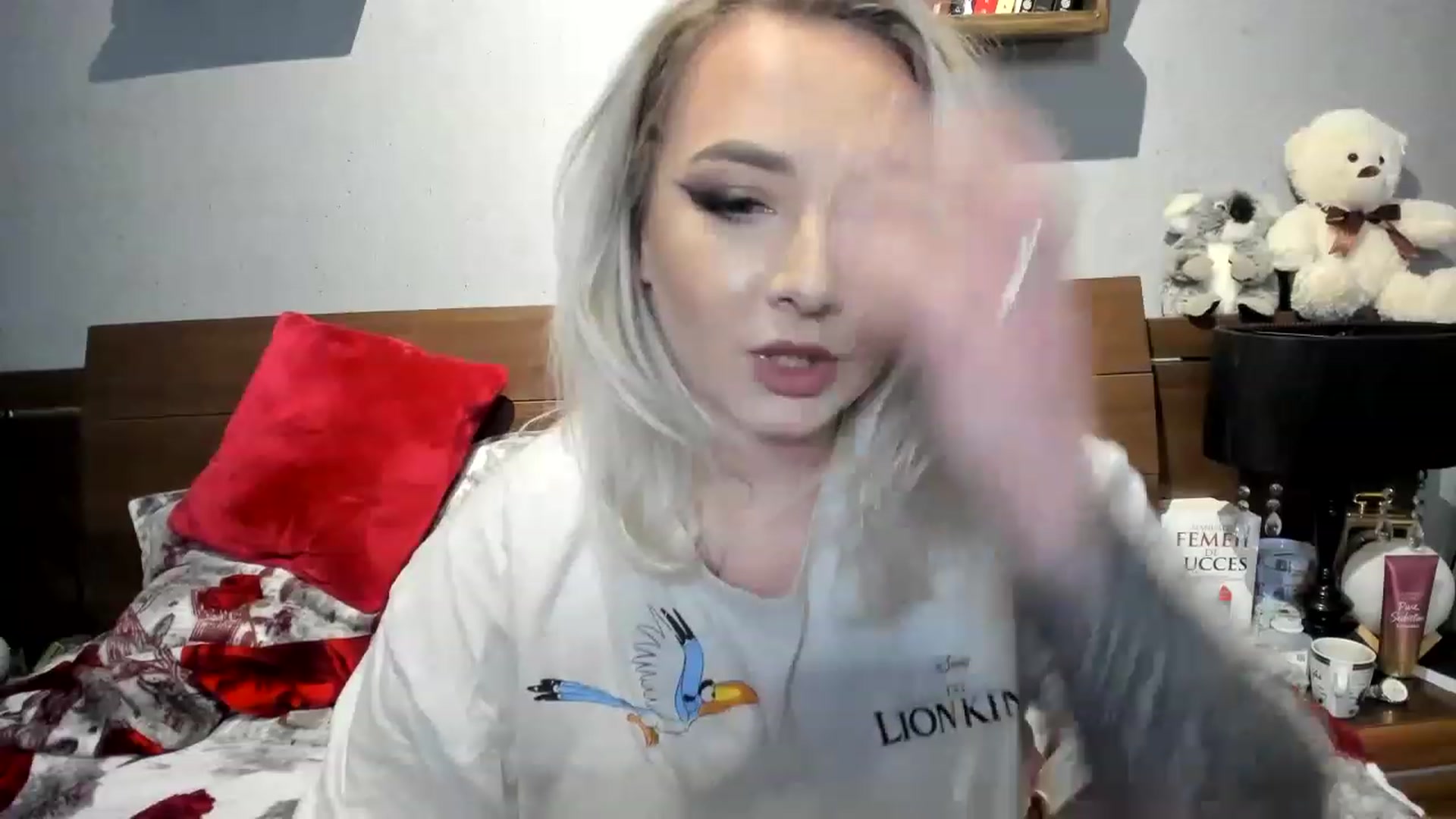 Gallery image thumbnail from LilithTongue_'s myfreecams stream on, 02/28/2023, 15:38 image 15 of 20
