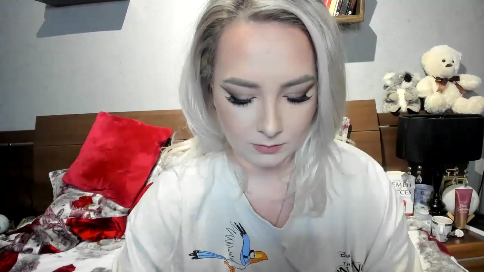 Gallery image thumbnail from LilithTongue_'s myfreecams stream on, 02/28/2023, 15:38 image 6 of 20