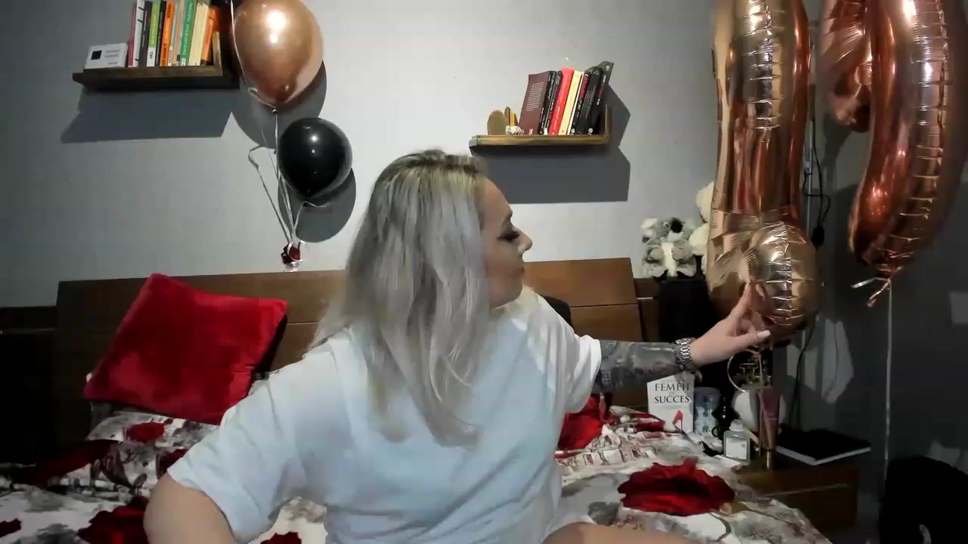Gallery image thumbnail from LilithTongue_'s myfreecams stream on, 03/04/2023, 14:11 image 2 of 20