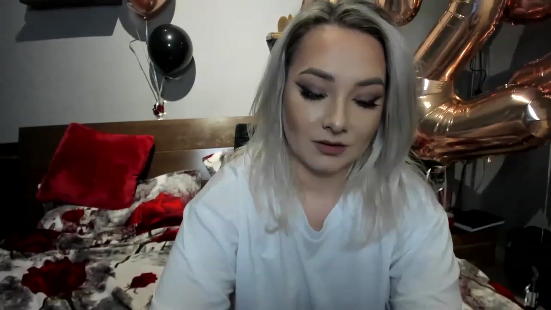 Gallery image thumbnail from LilithTongue_'s myfreecams stream on, 03/04/2023, 15:08 image 8 of 20